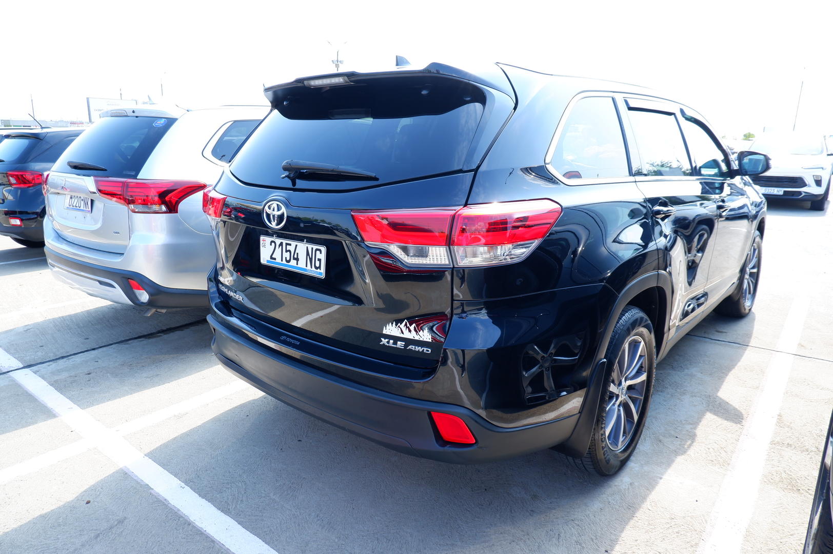 Toyota Highlander 2019 — photo 2