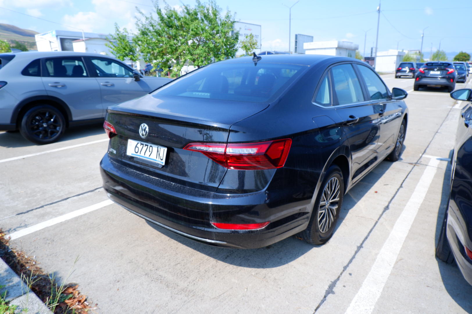 Volkswagen Jetta 2021 — photo 2