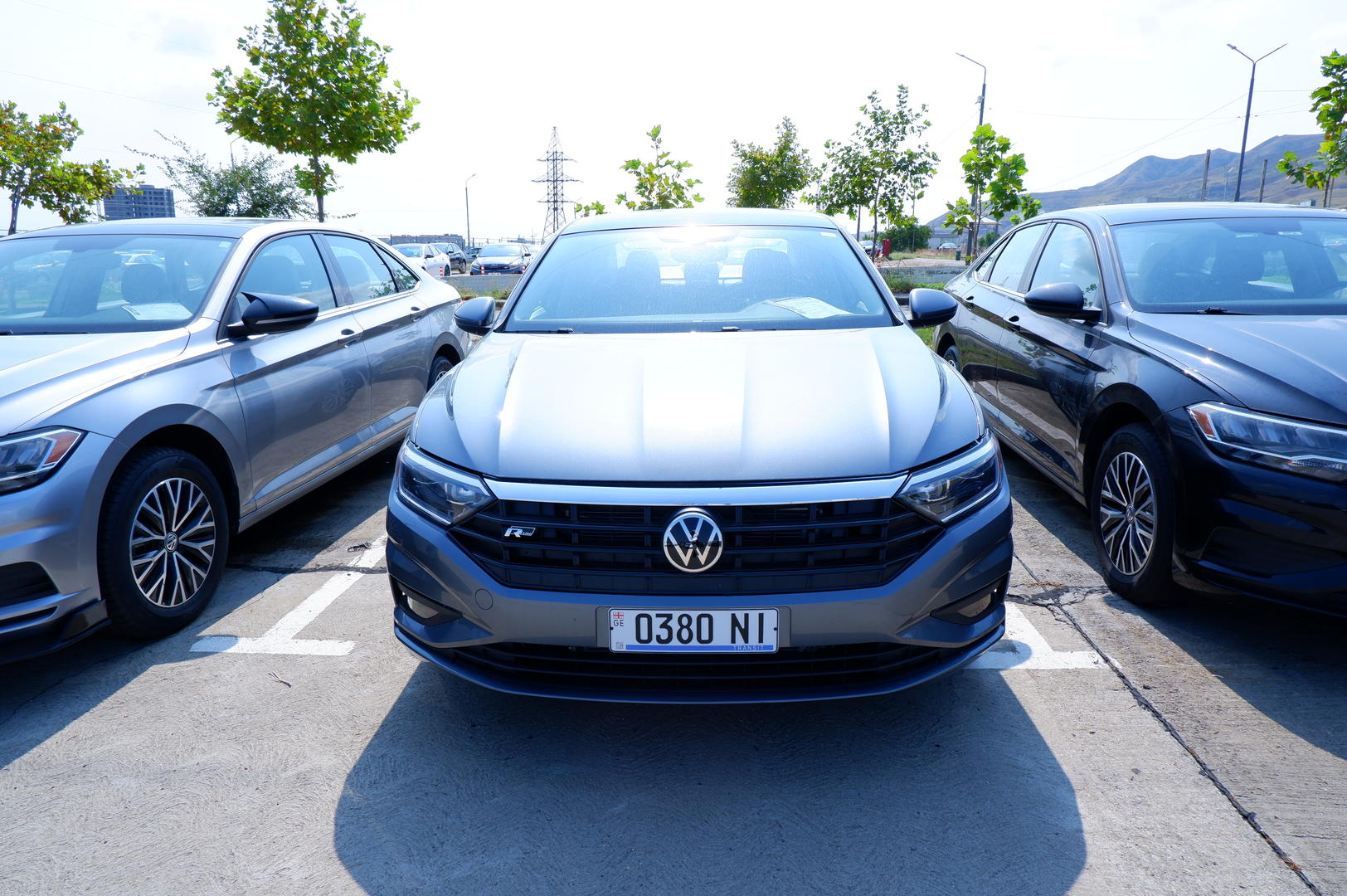 Volkswagen Jetta 2021 — photo 2