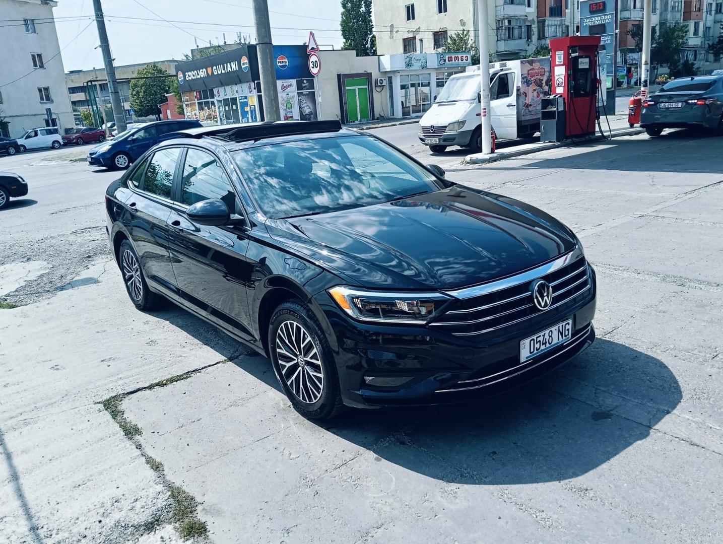 Volkswagen Jetta 2020 — photo 2