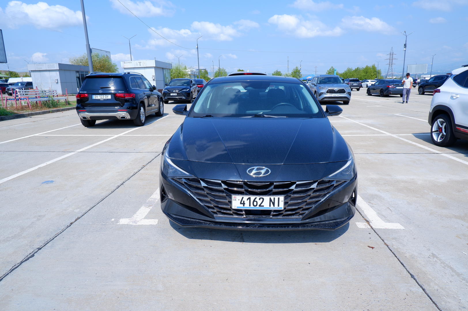 Hyundai Elantra 2021 — photo 2