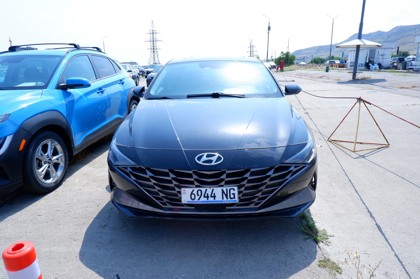 Hyundai Elantra 2021 — photo 2