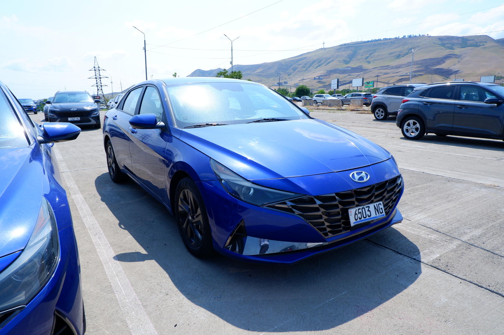 Hyundai Elantra 2022 — photo 2
