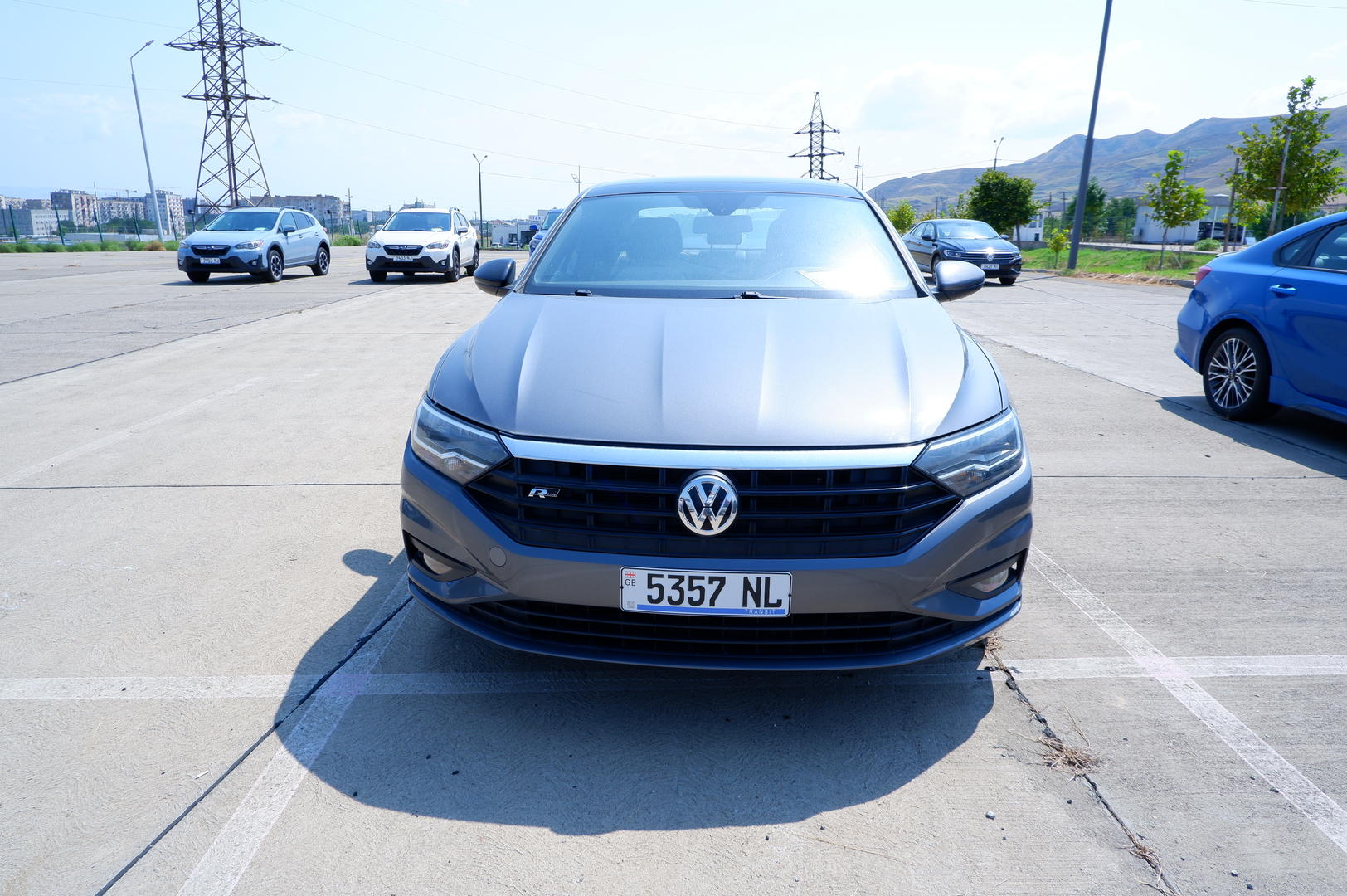 Volkswagen Jetta 2021 — photo 2