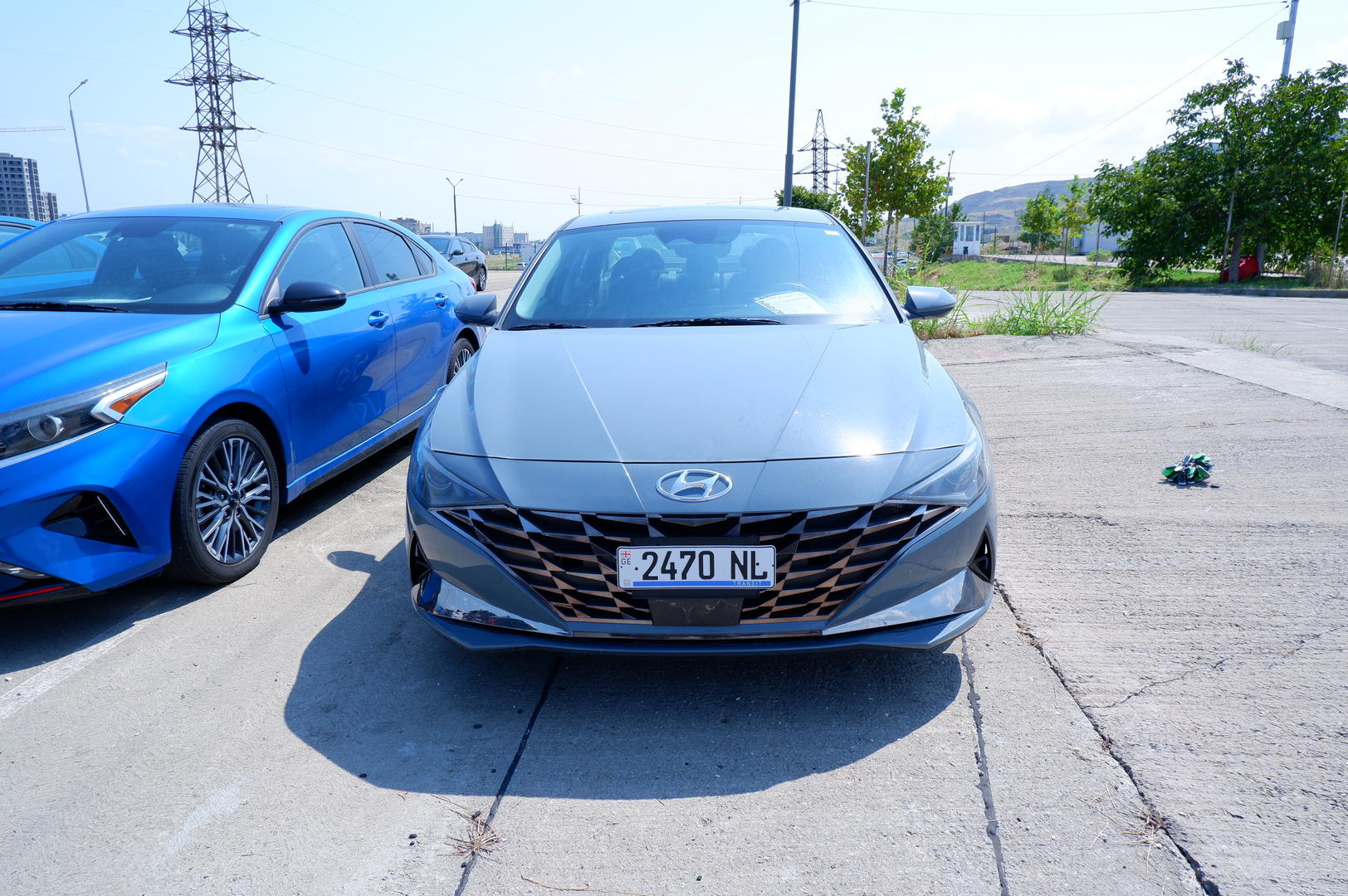 Hyundai Elantra 2022 — photo 2