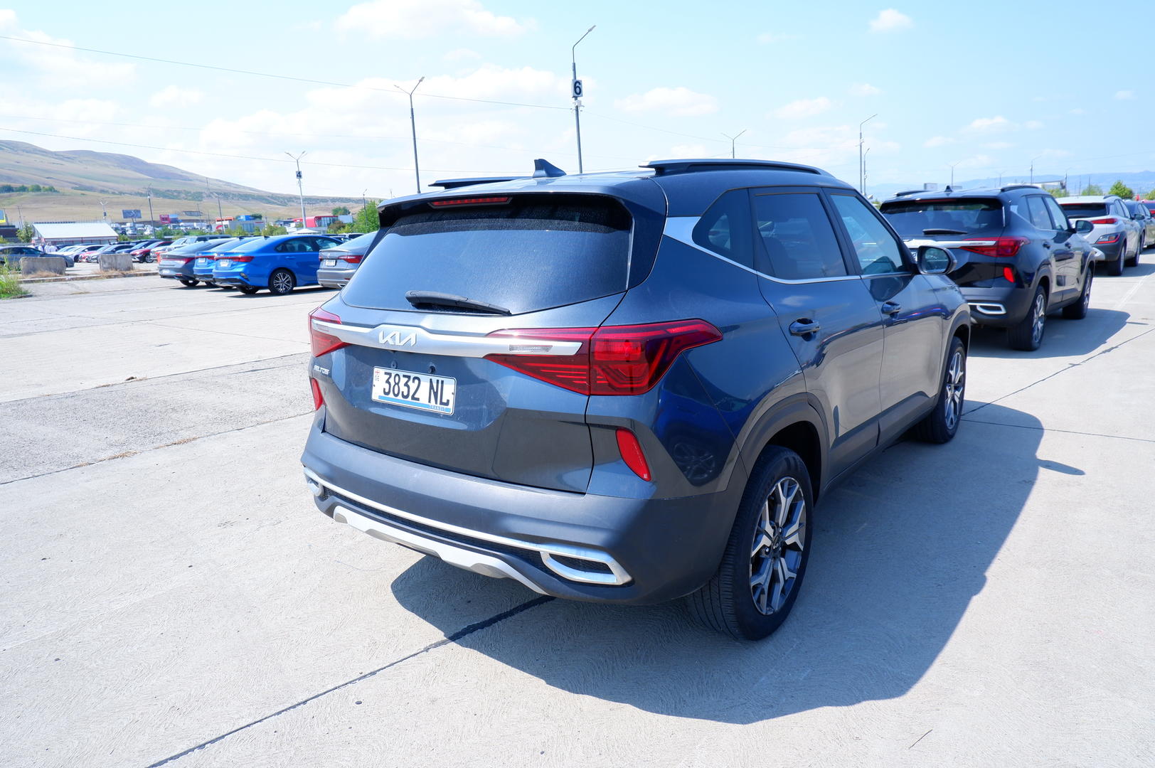 Kia Seltos 2023 — photo 2