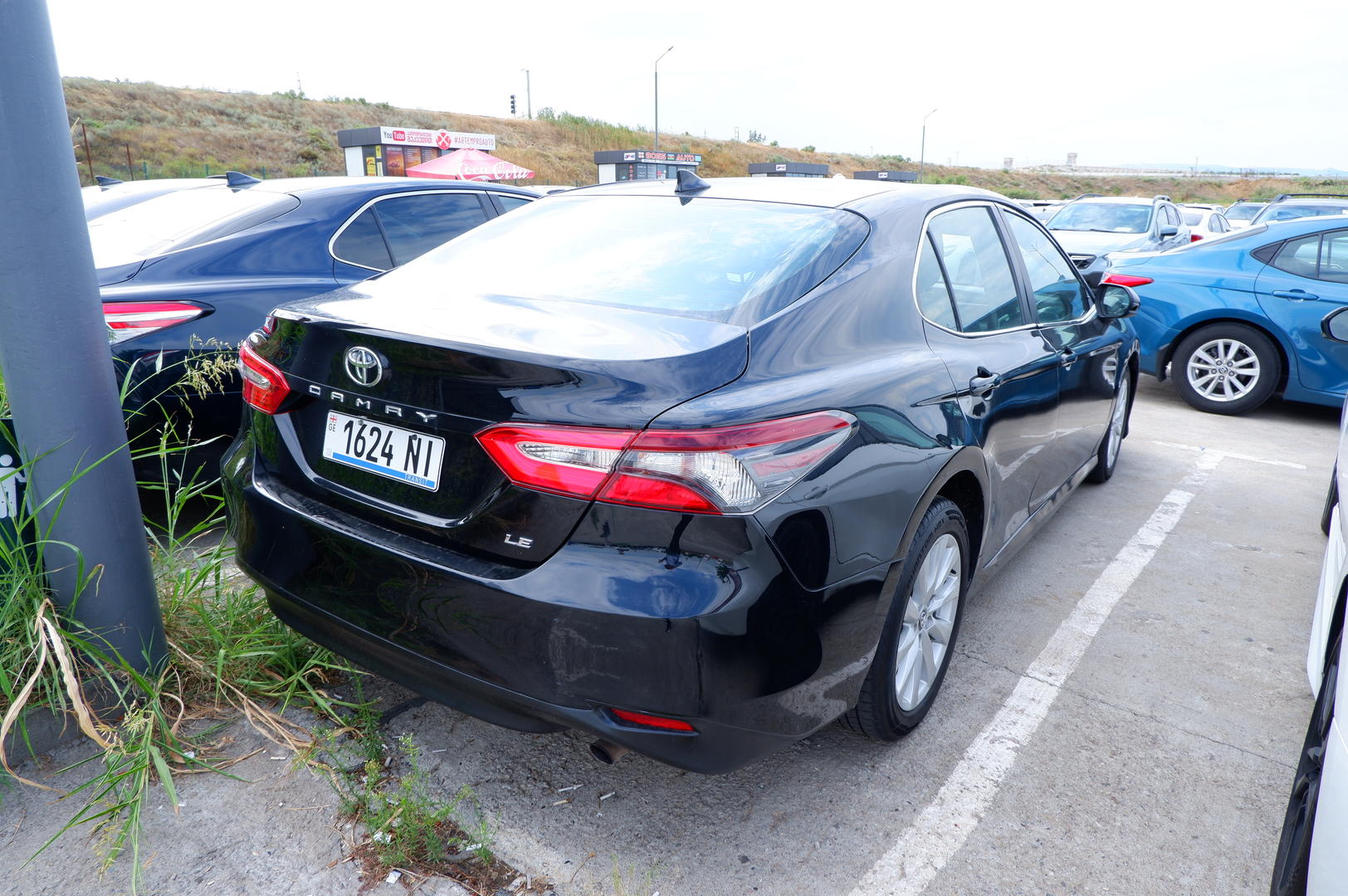 Toyota Camry 2020 — photo 2