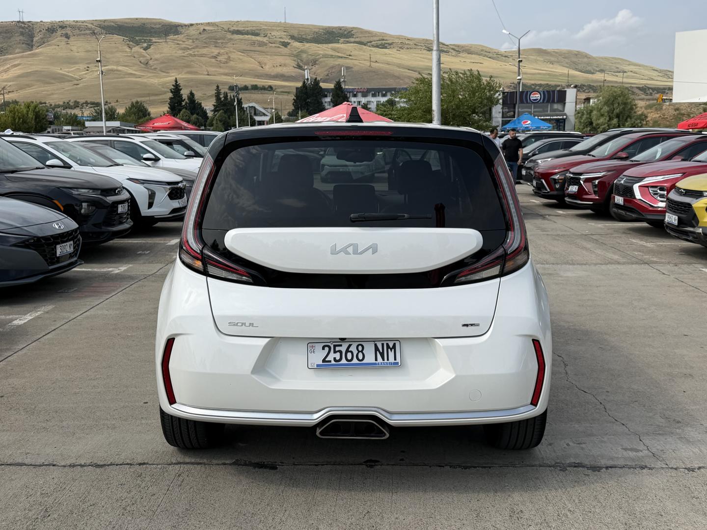 Kia Soul 2023 — photo 2