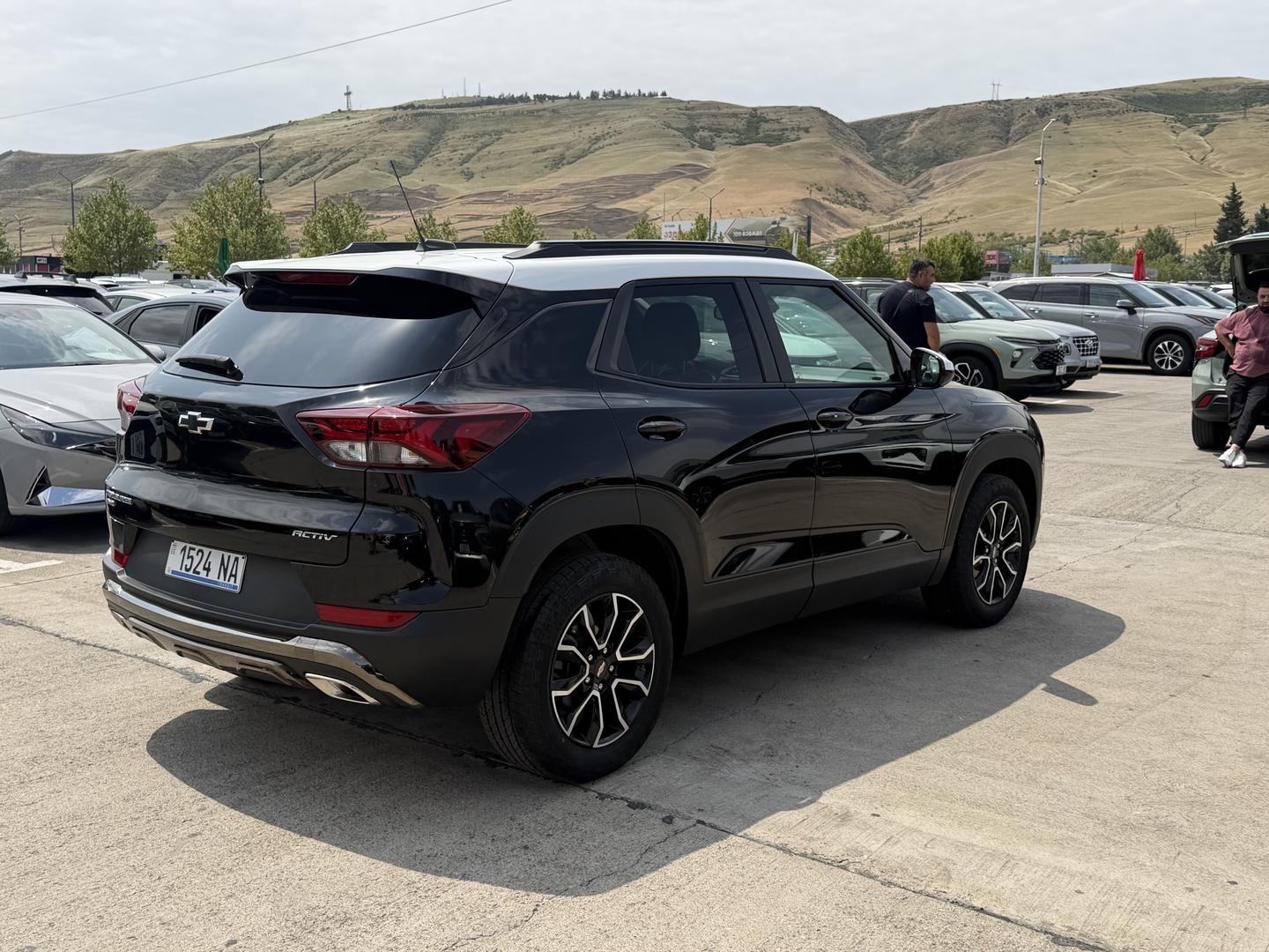 Chevrolet Trailblazer 2023 — photo 2