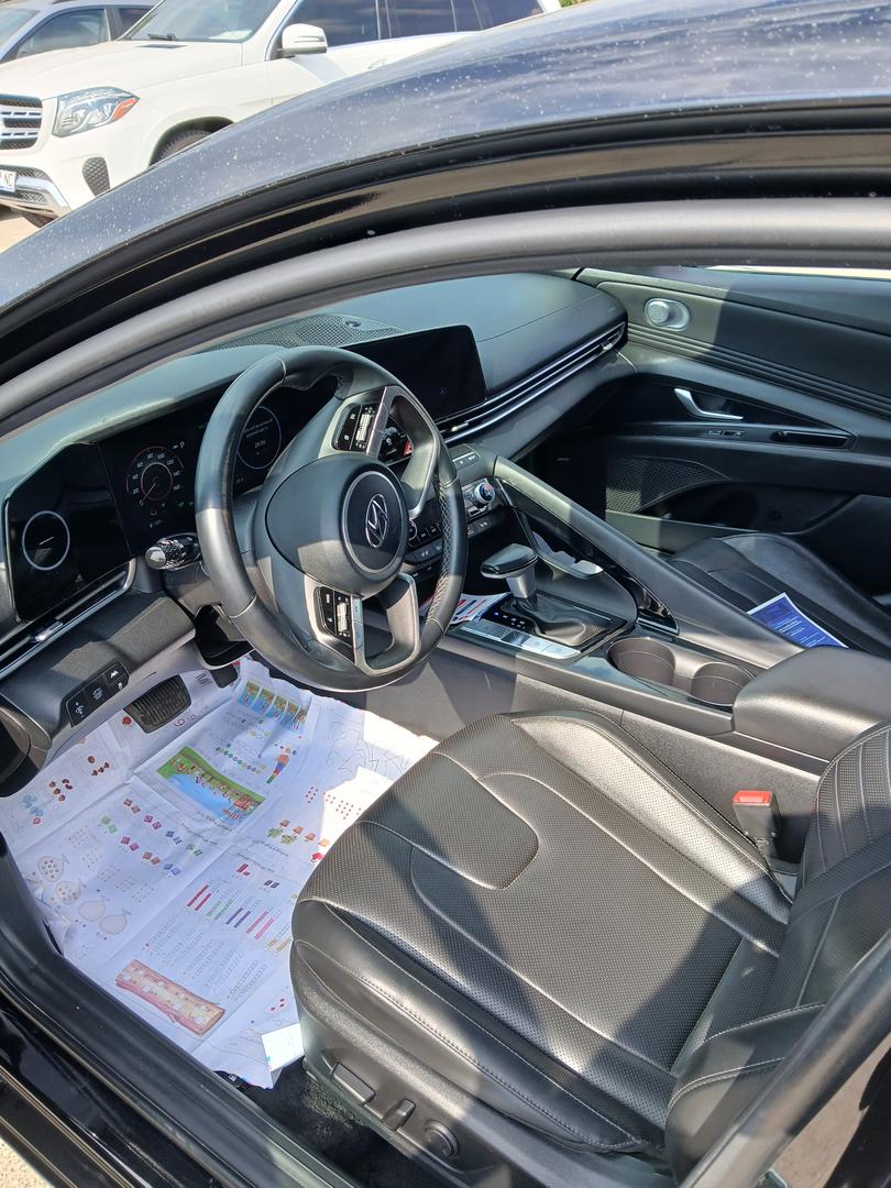 Hyundai Elantra 2022 — photo 2
