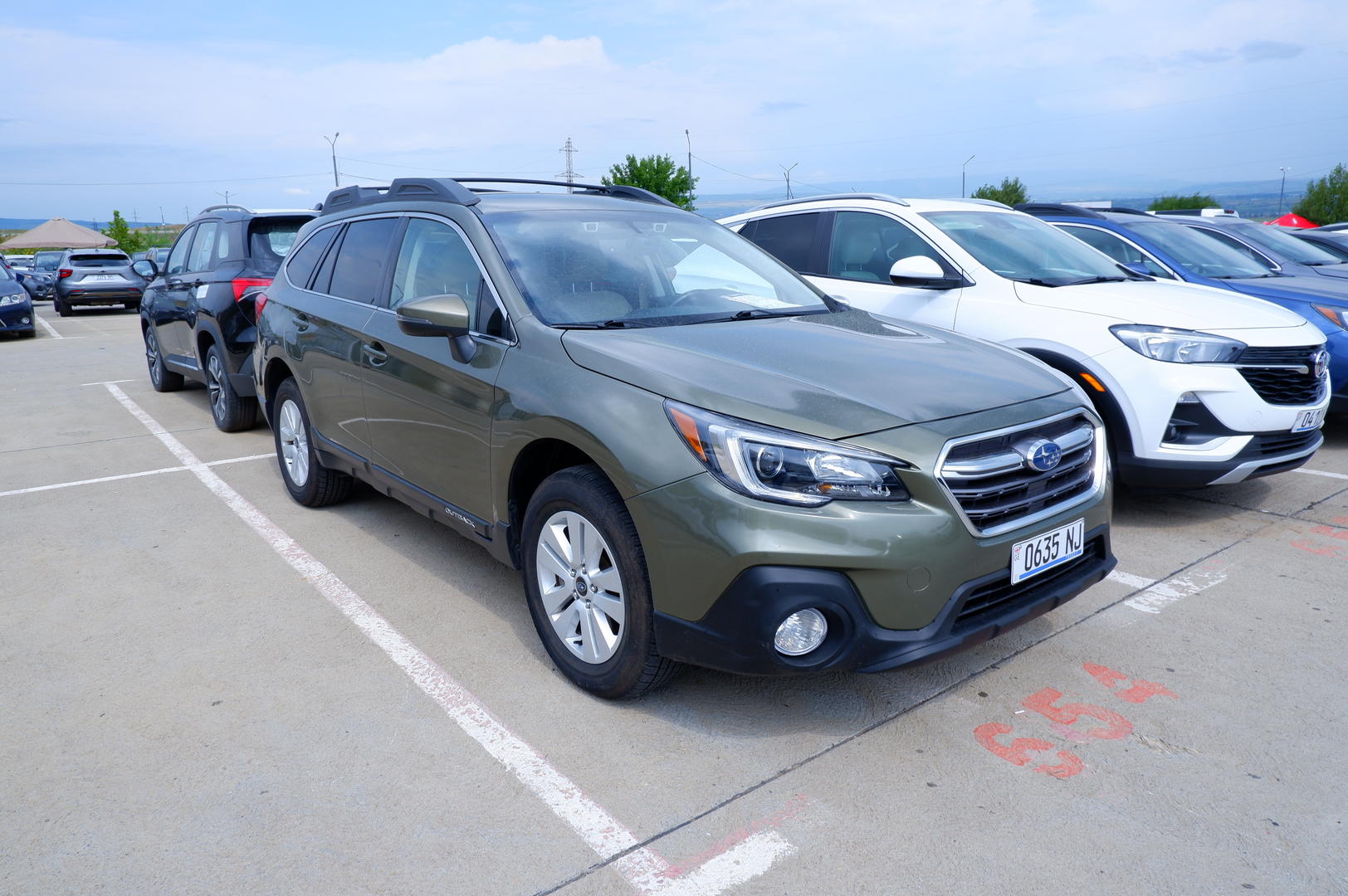 Subaru Outback 2019 — photo 2