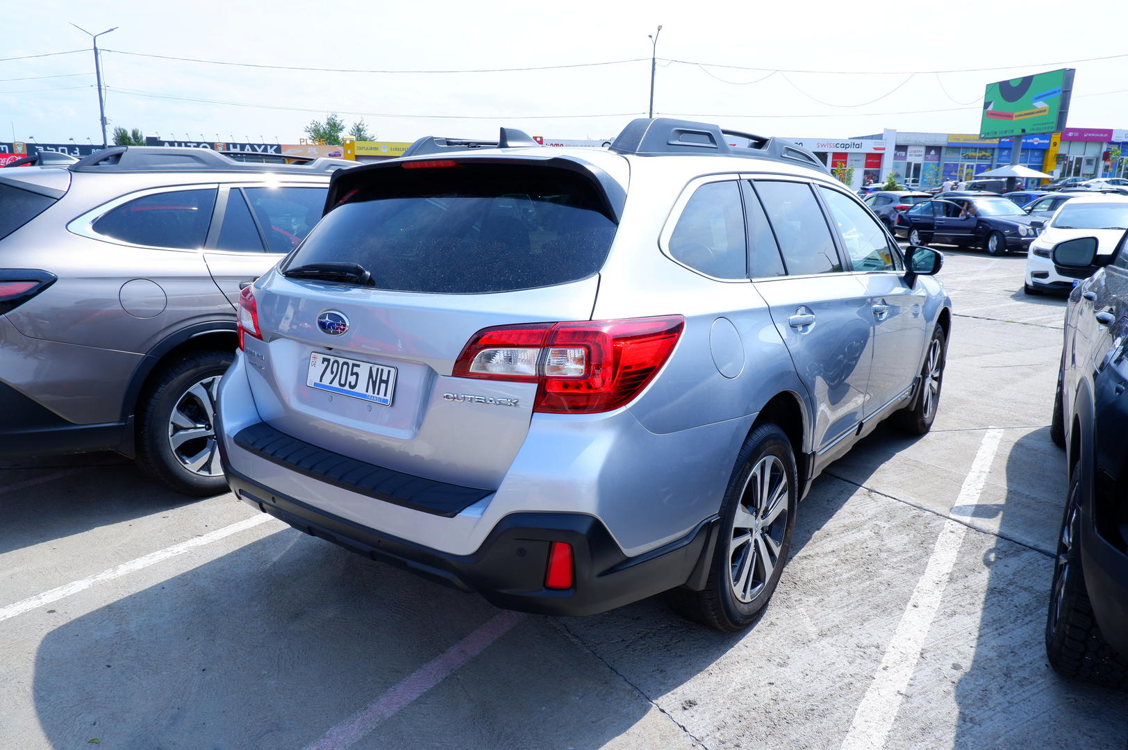 Subaru Outback 2019 — photo 2