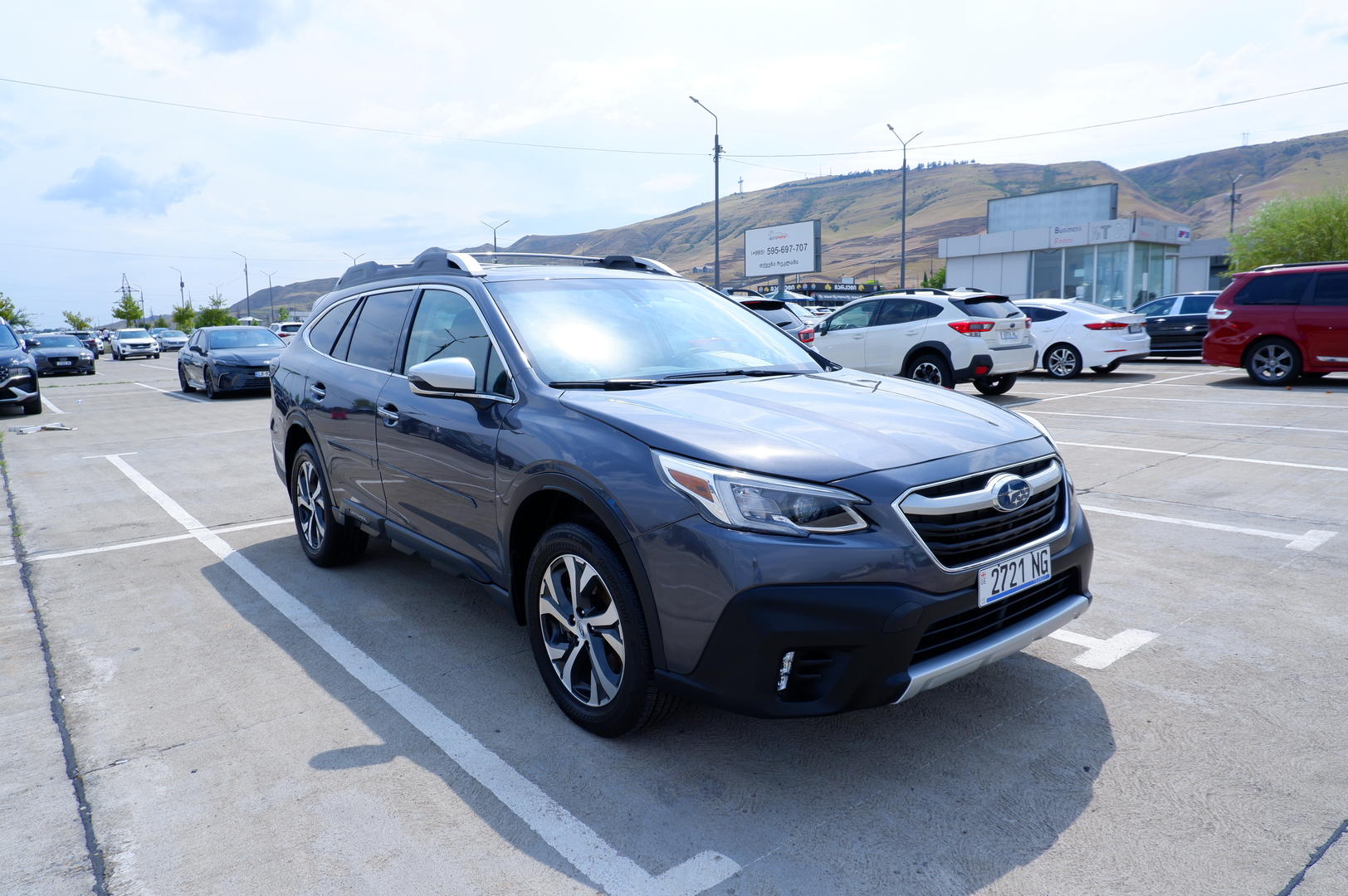 Subaru Outback 2022 — photo 2