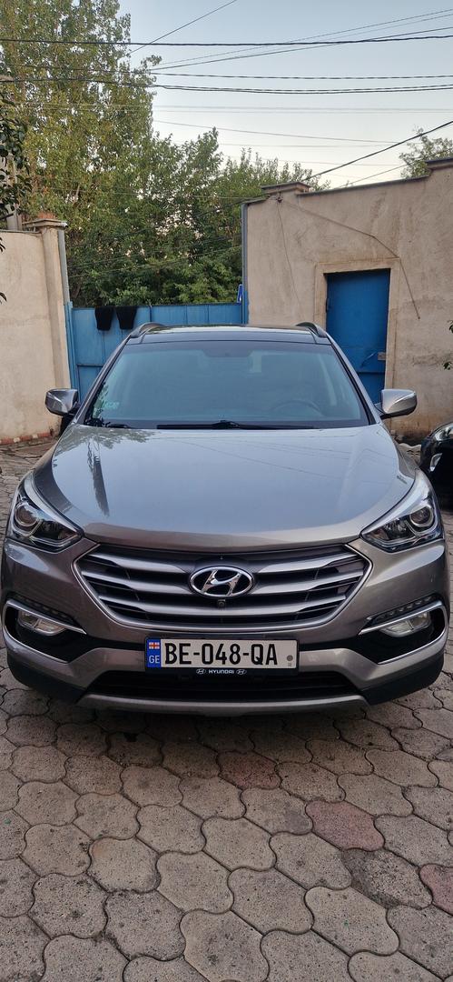 Hyundai Santa Fe 2018 — photo 2