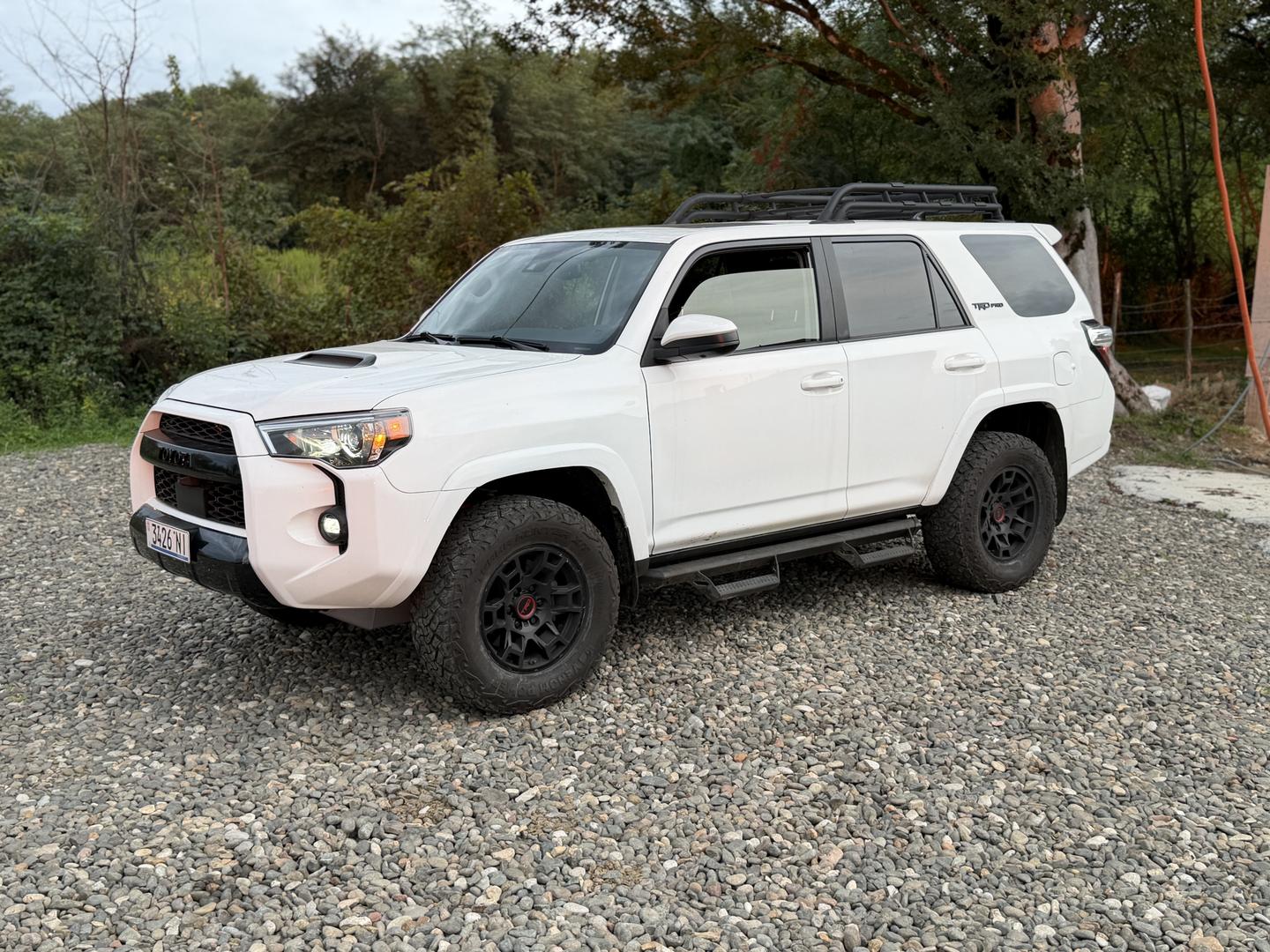 Toyota 4Runner 2021 — photo 2