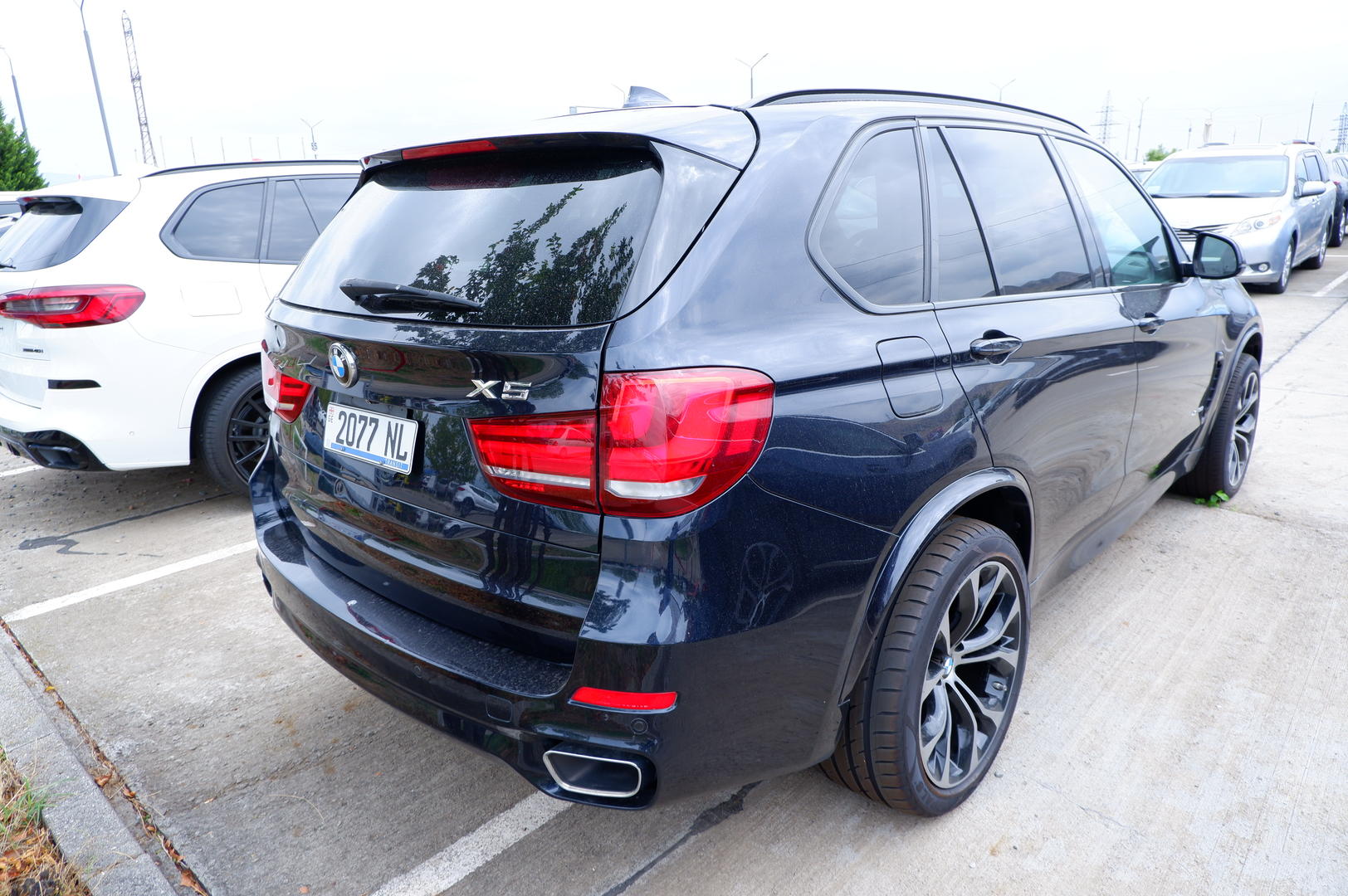 BMW X5 2017 — photo 2