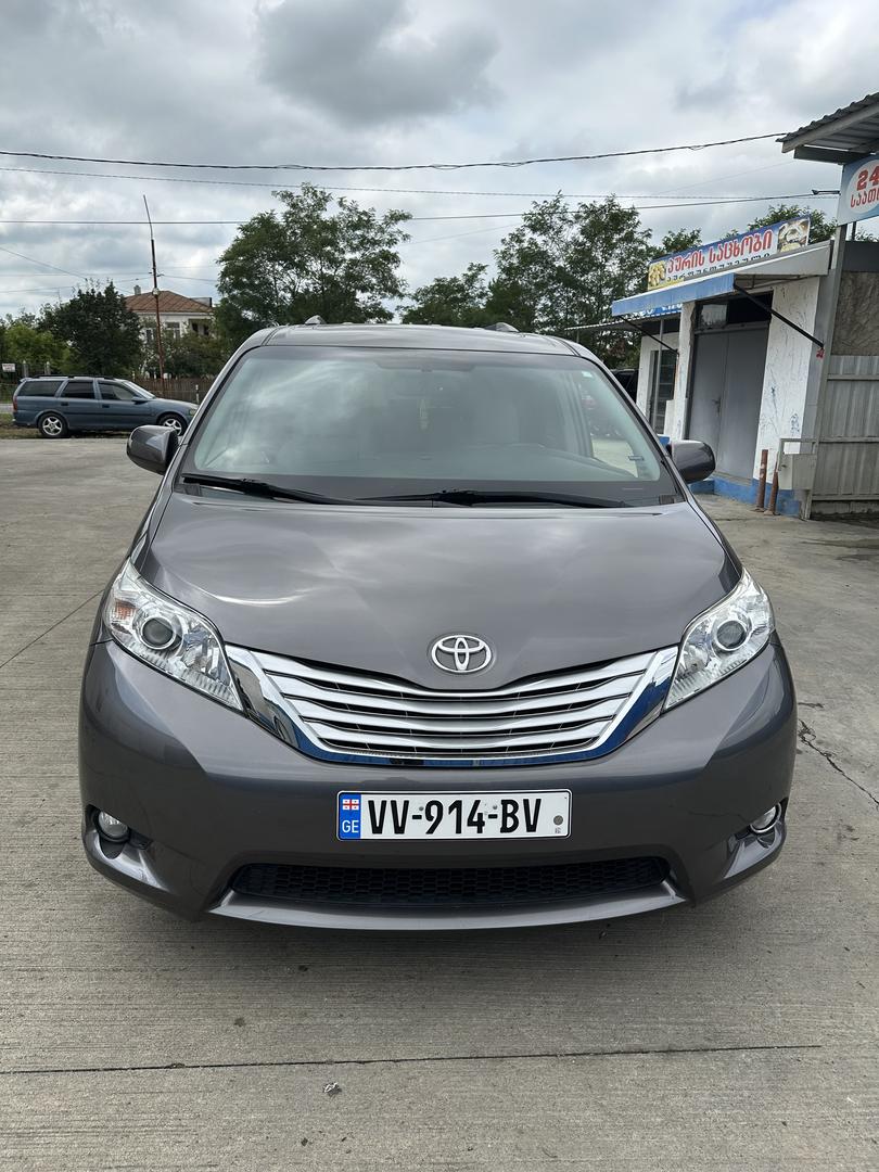 Toyota Sienna