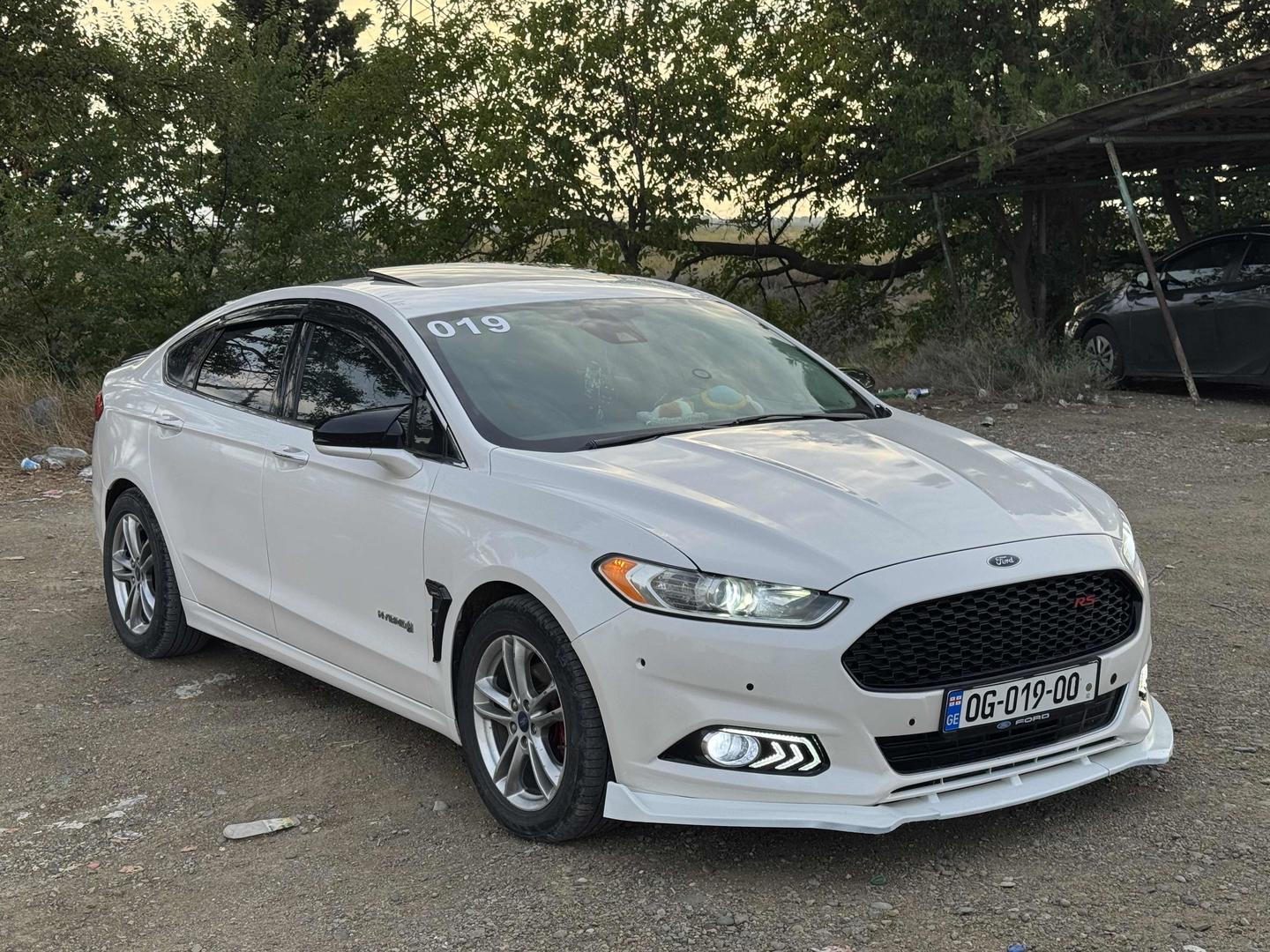 Ford Fusion 2014 — photo 2