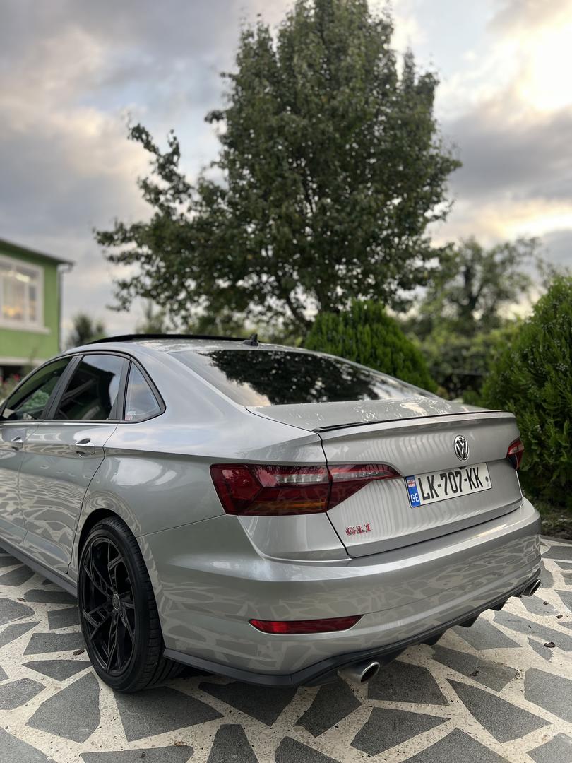 Volkswagen Jetta GLI