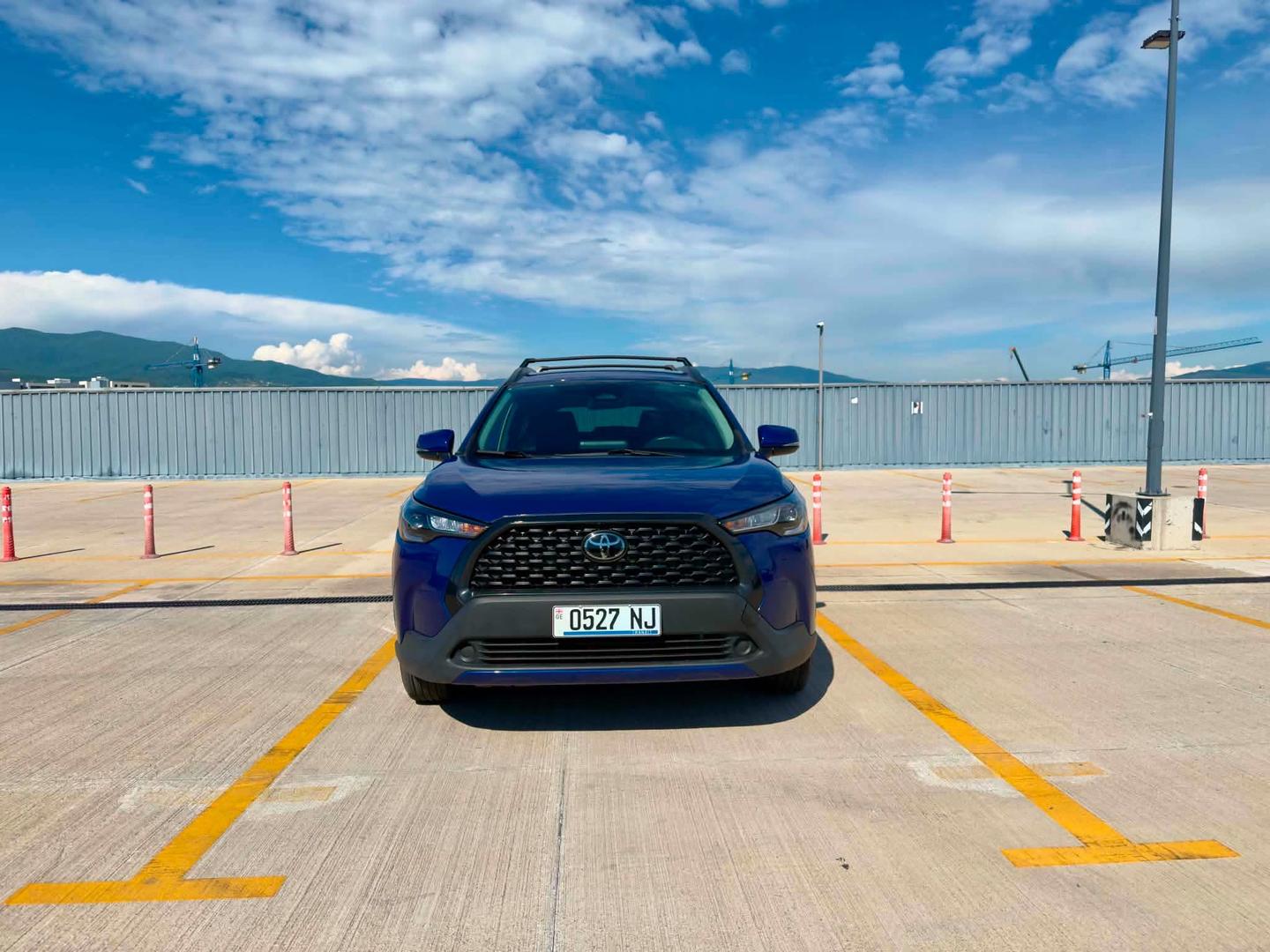 Toyota Corolla Cross 2023 — photo 2