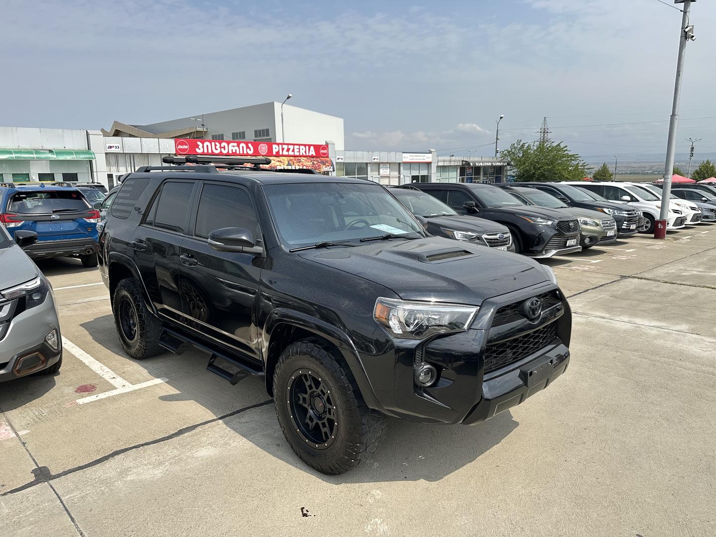 Toyota 4Runner 2018 — photo 2