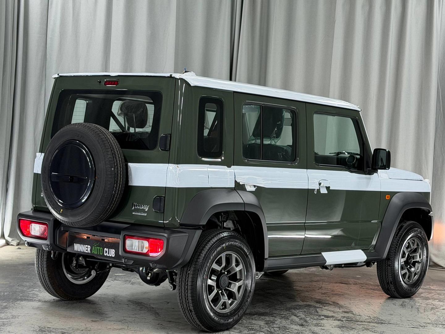 Suzuki Jimny 2026 — photo 2