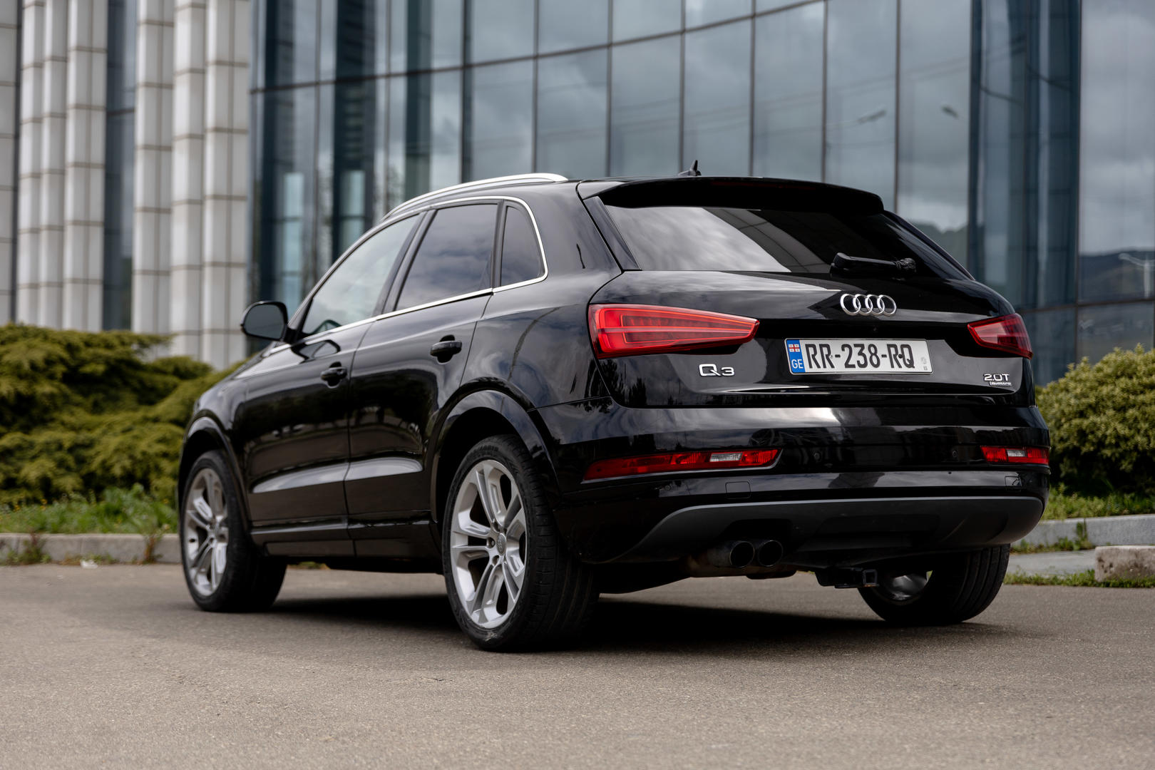 Audi Q3 2016 — photo 2