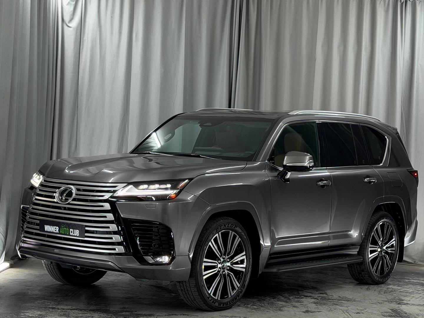 Lexus LX600