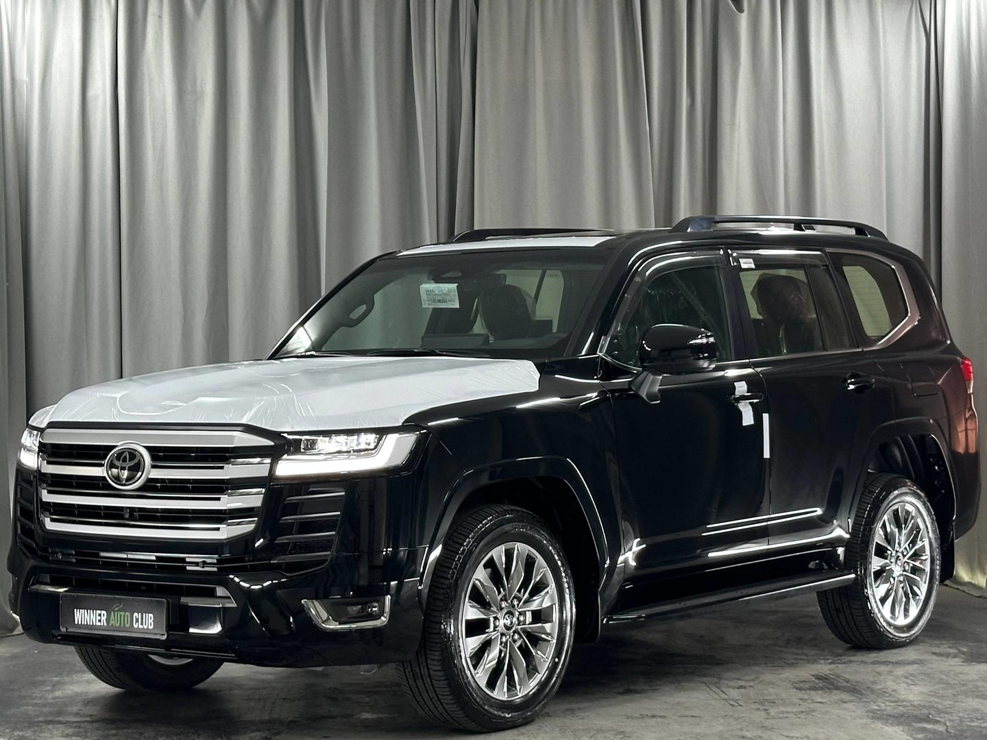 Toyota Land Cruiser 300