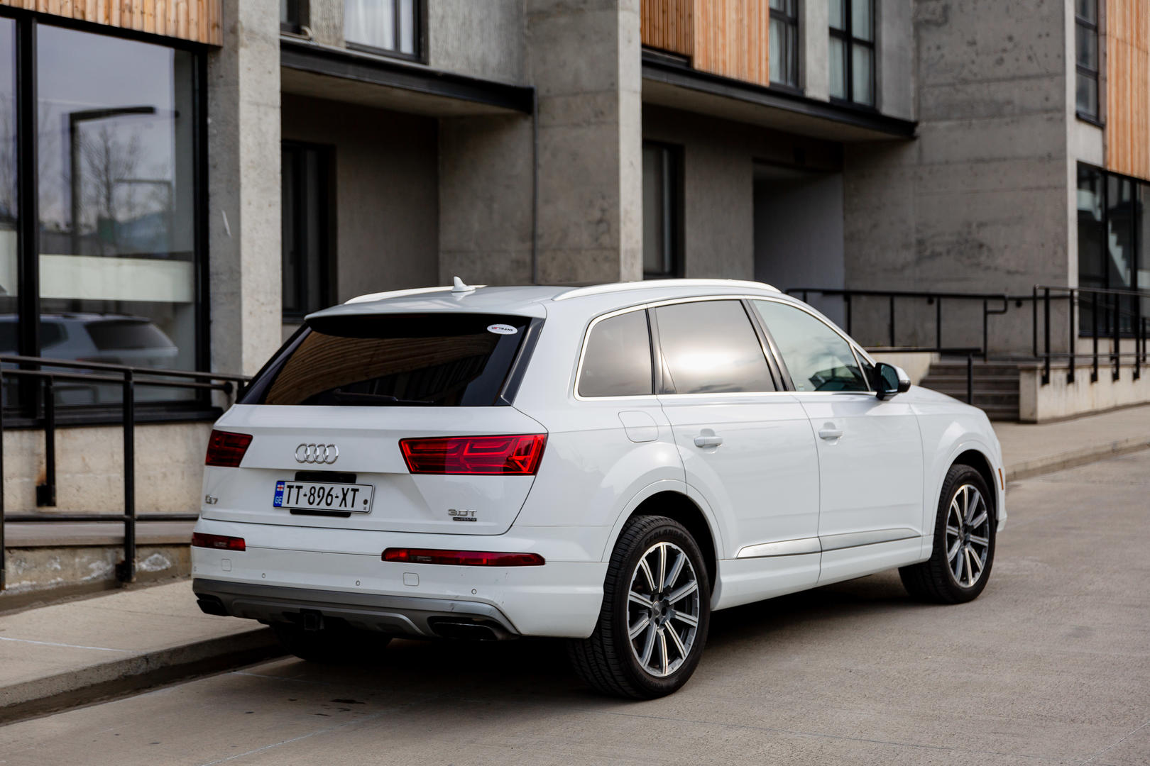 Audi Q7 2018 — photo 2