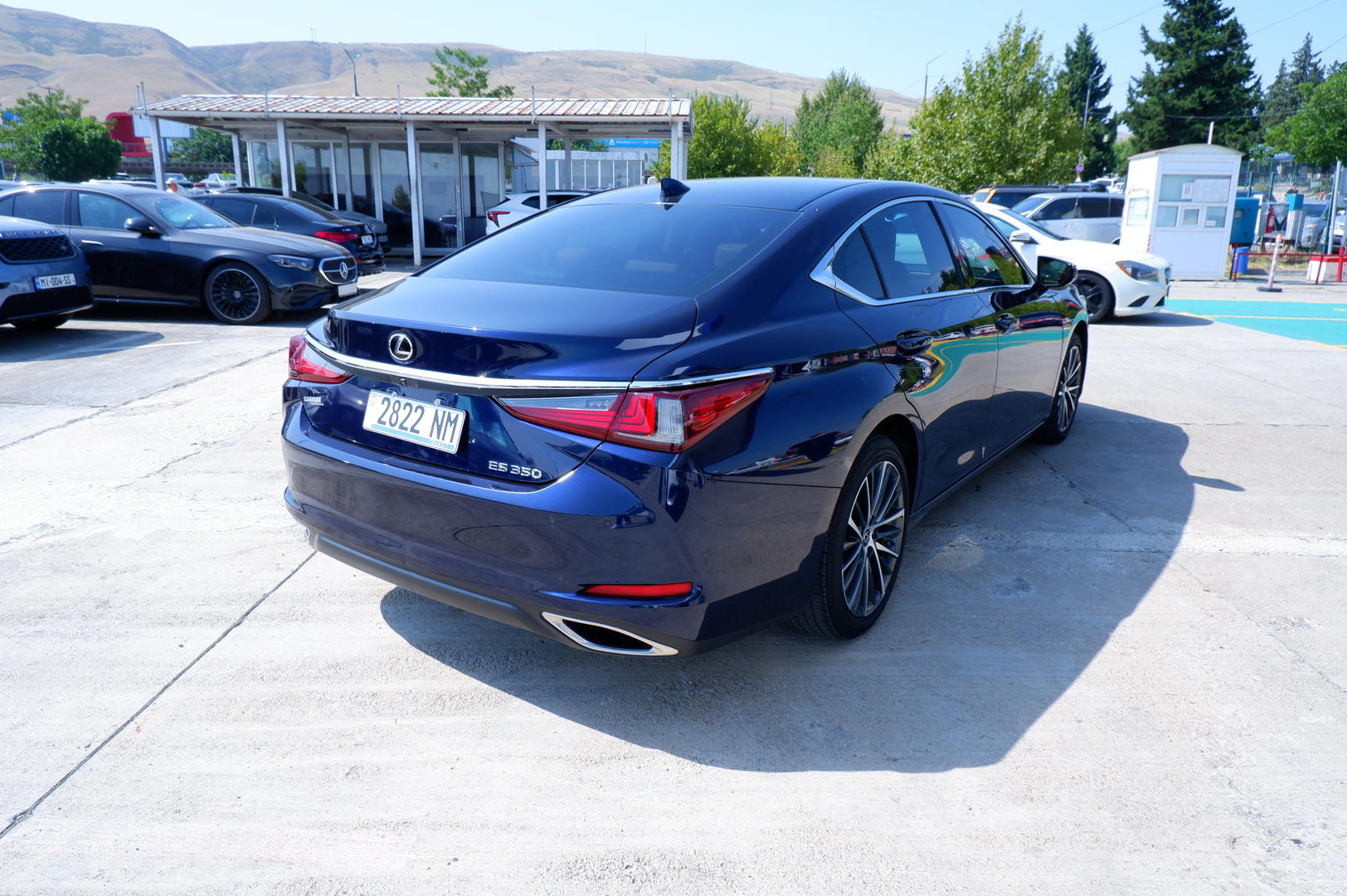 Lexus ES 350 2022 — photo 2