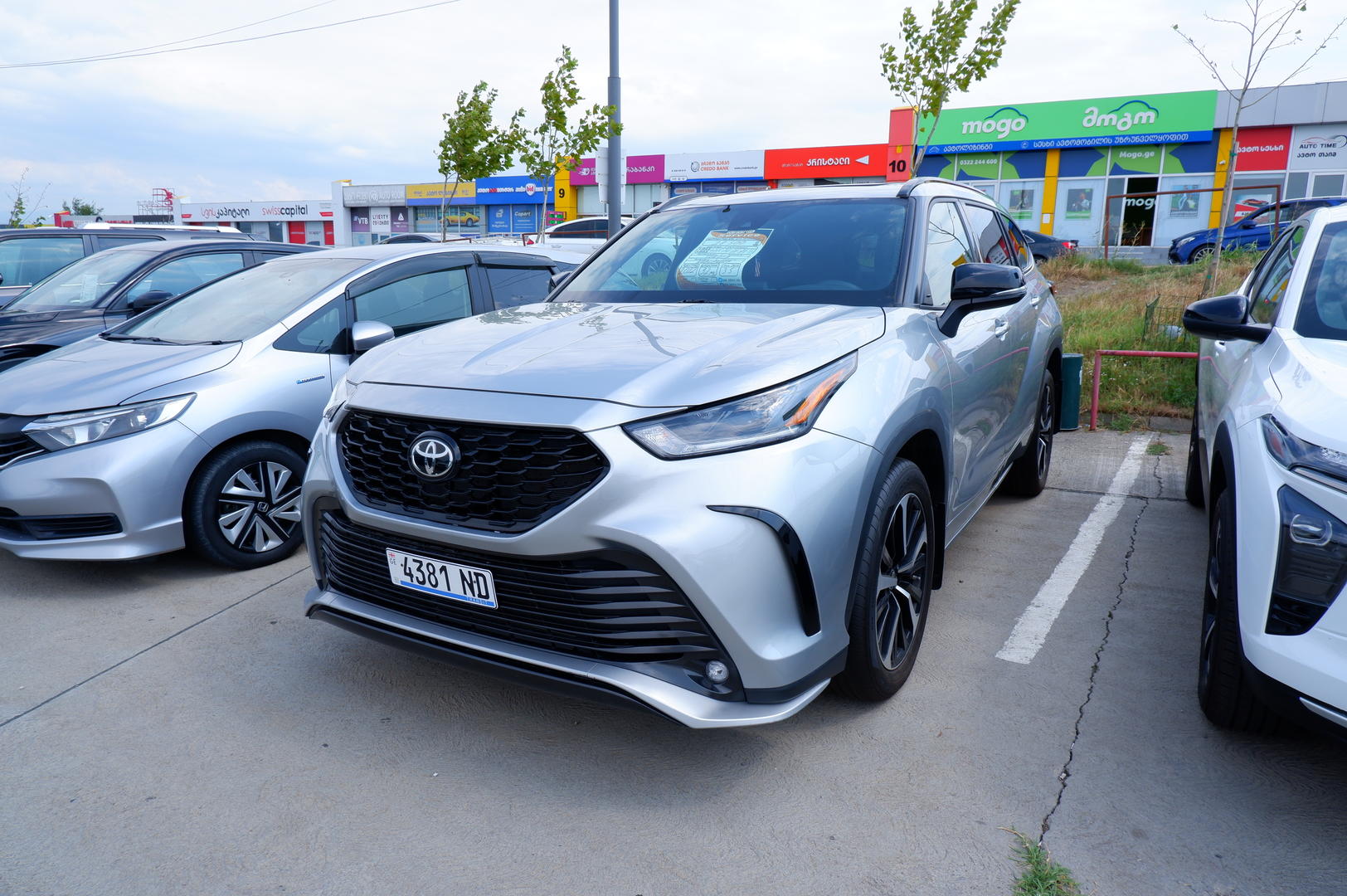 Toyota Highlander 2021 — photo 2