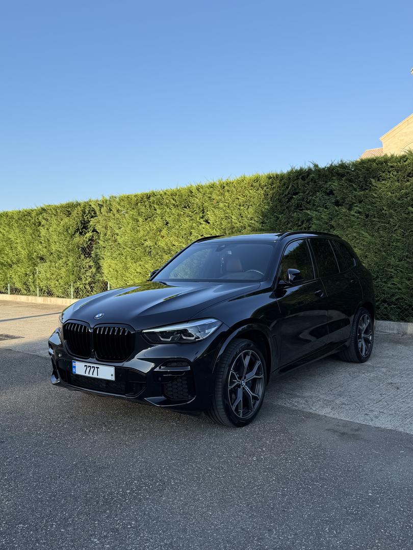 BMW X5 2021 — photo 2