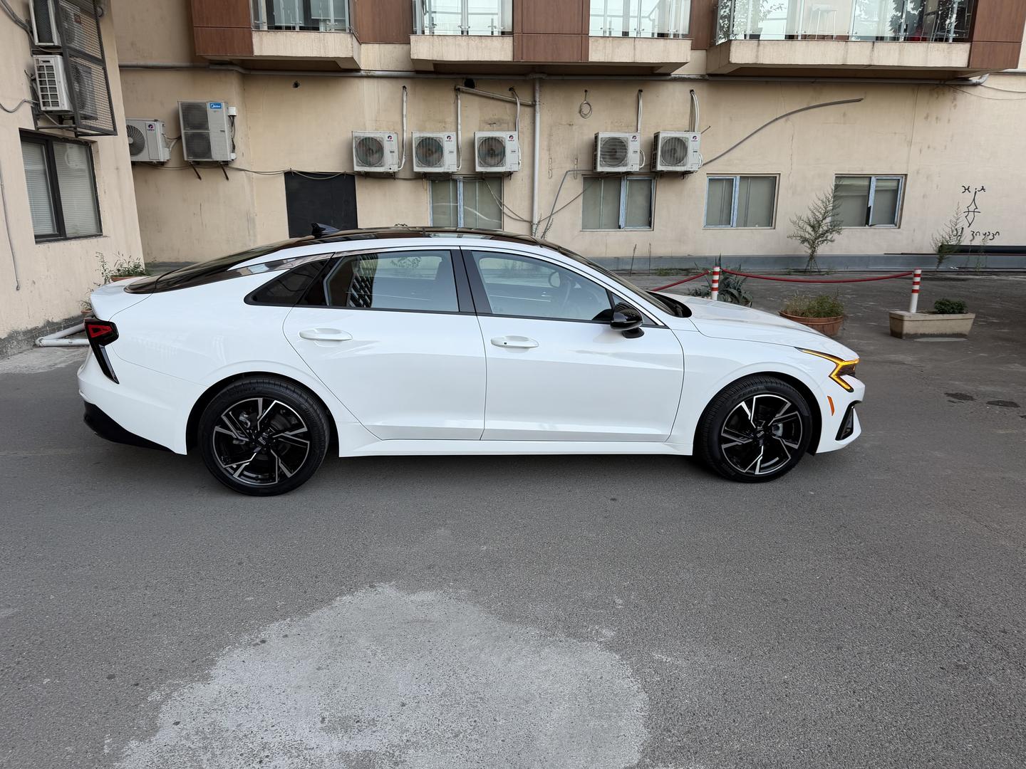 Kia K5 2025 — photo 2