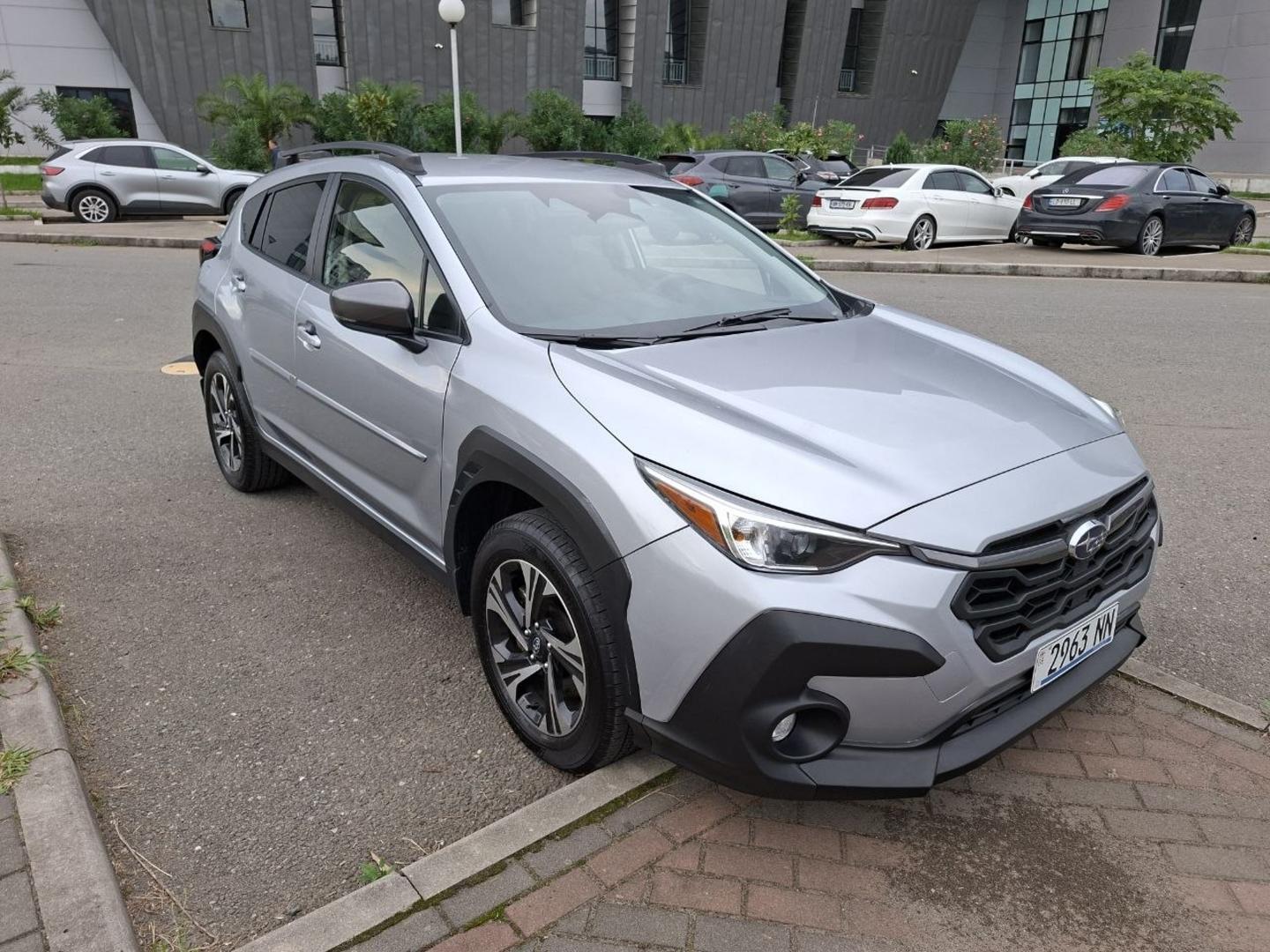 Subaru XV Crosstrek Premium 2023 — photo 2