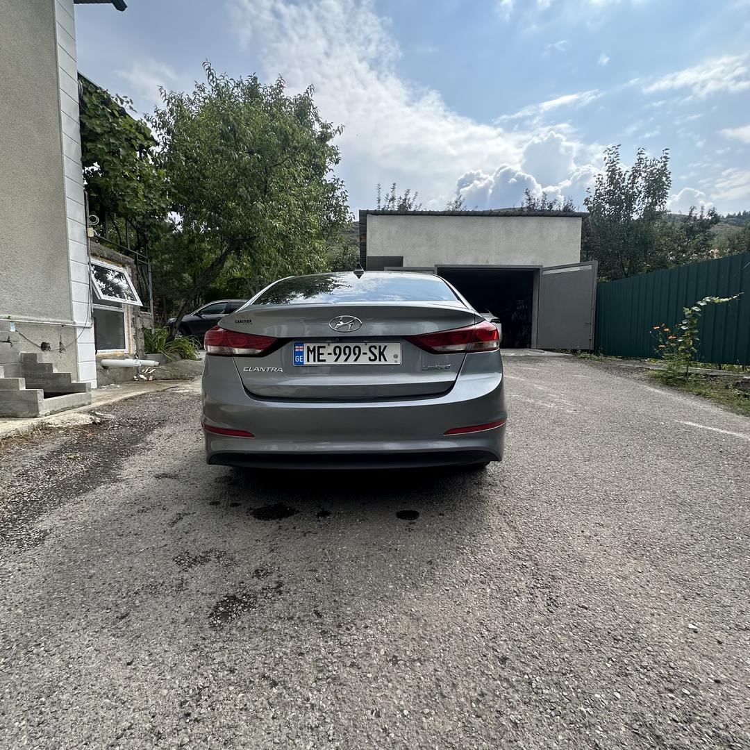 Hyundai Elantra 2016 — photo 2