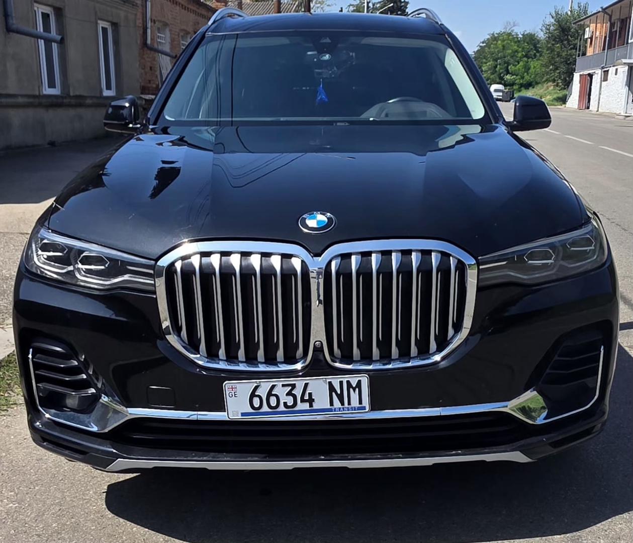 BMW X7