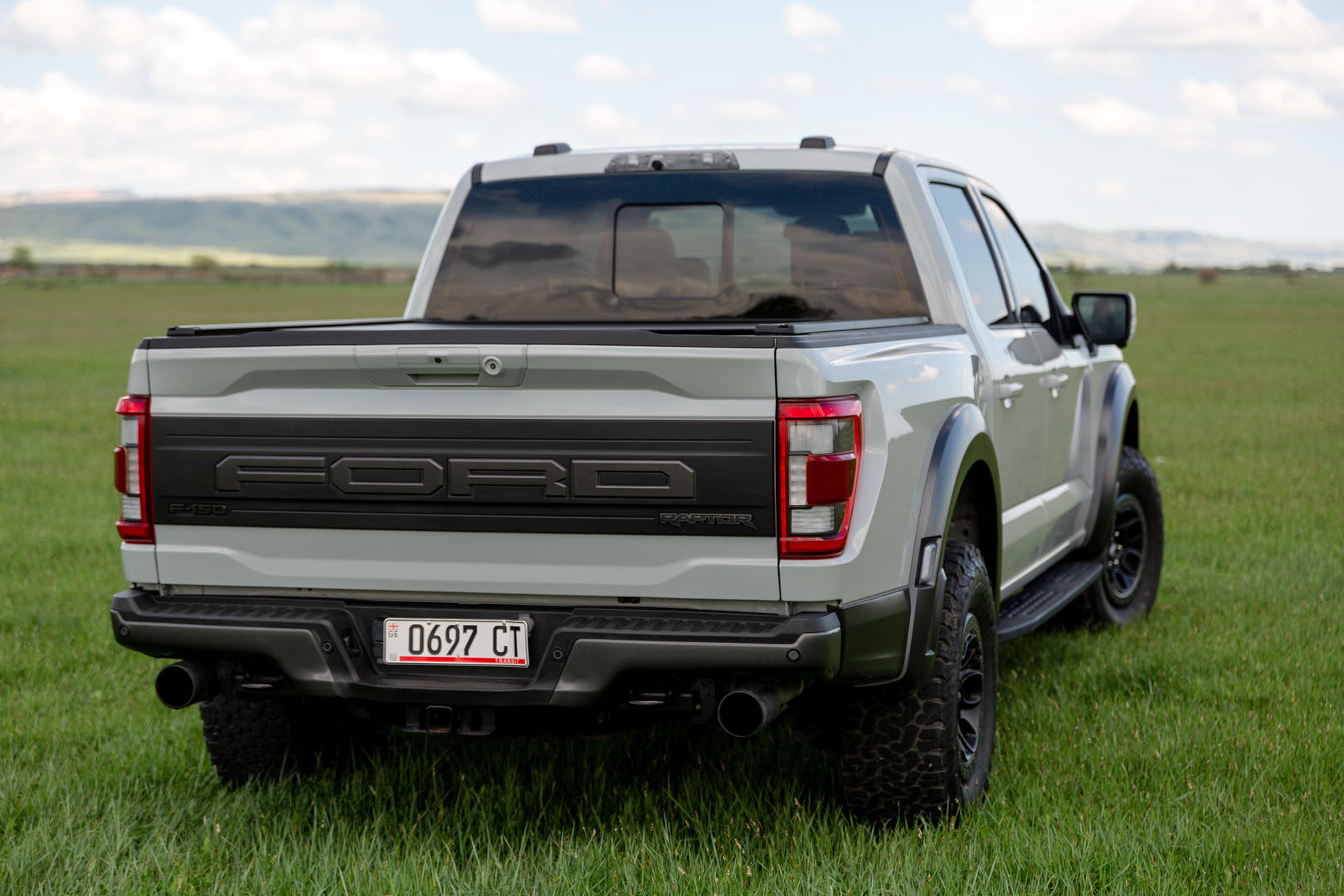 Ford F-150 2023 — photo 2