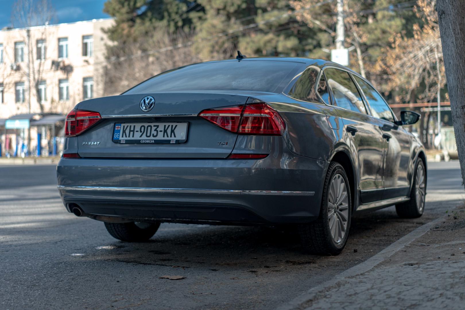 Volkswagen Passat 2016 — photo 2