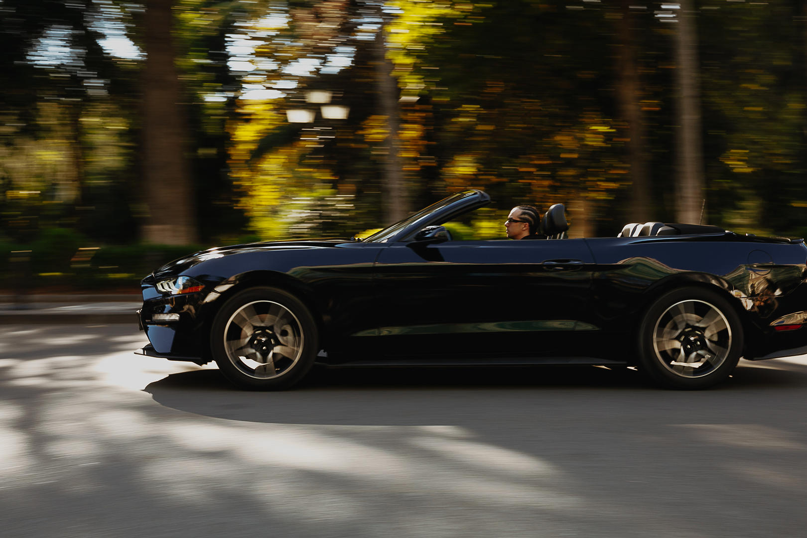Ford Mustang 2020 — photo 2