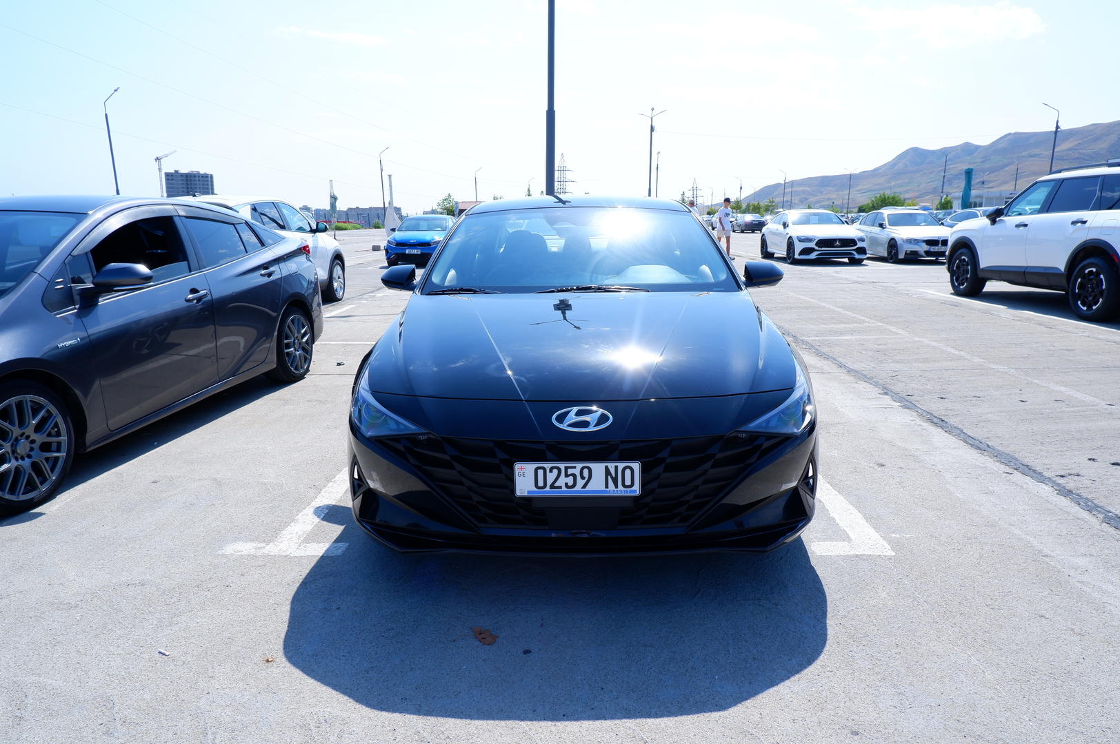 Hyundai Elantra 2023 — photo 2