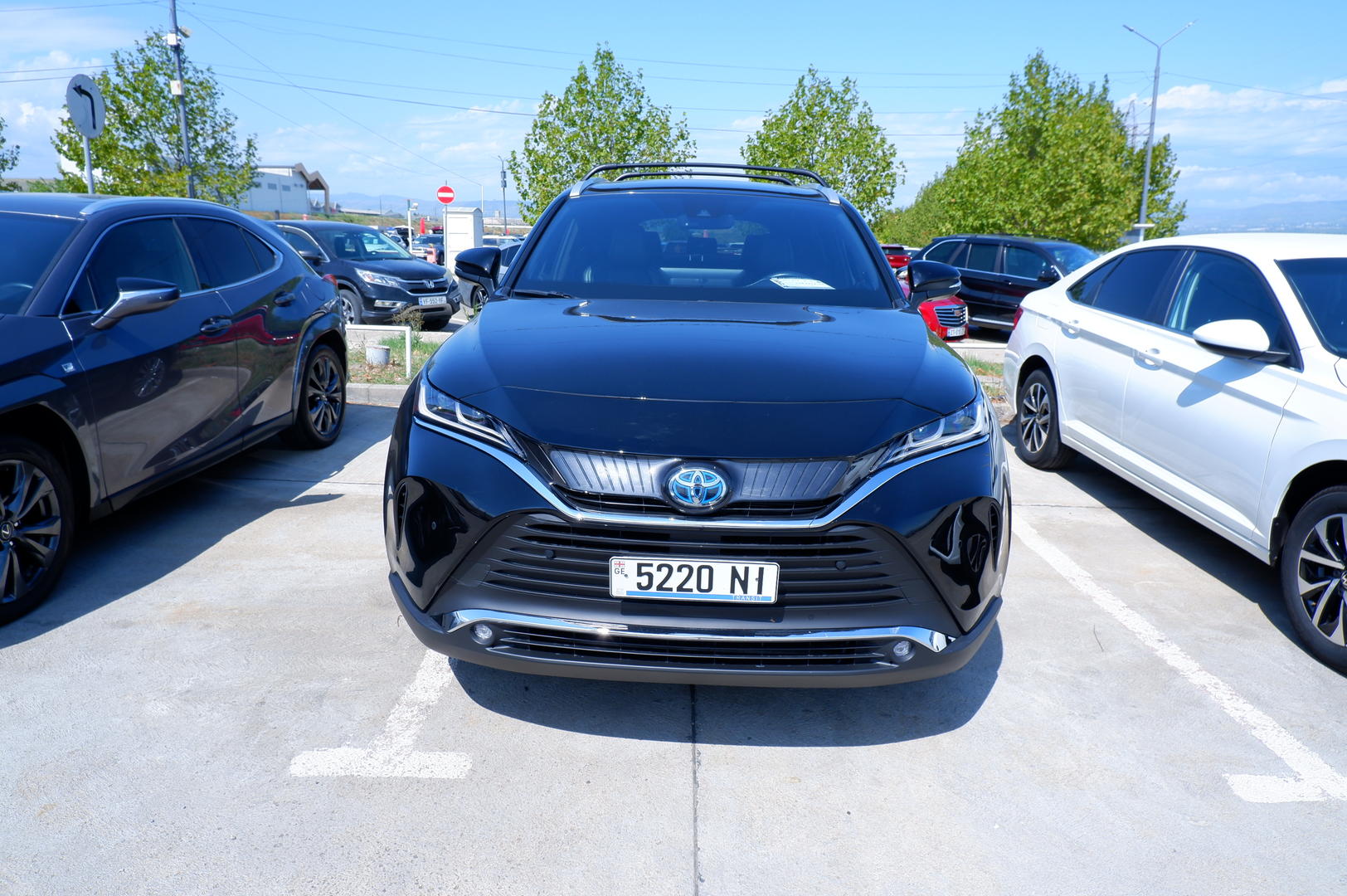 Toyota Venza 2020 — photo 2