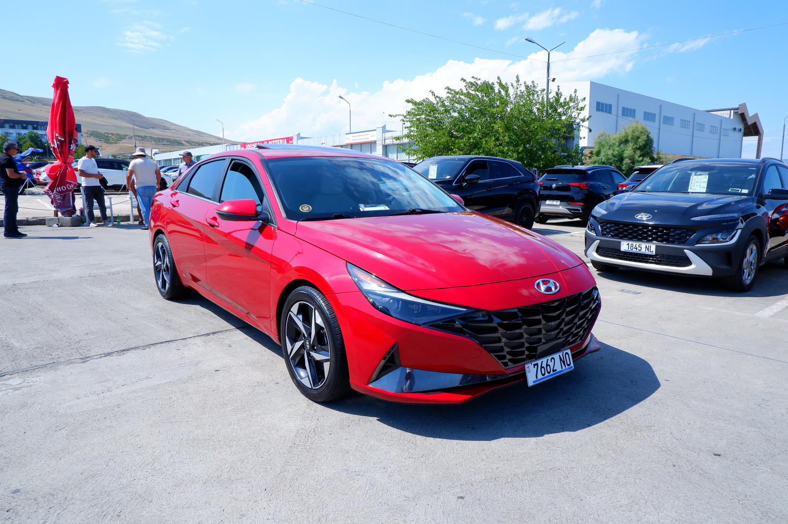 Hyundai Elantra 2022 — photo 2