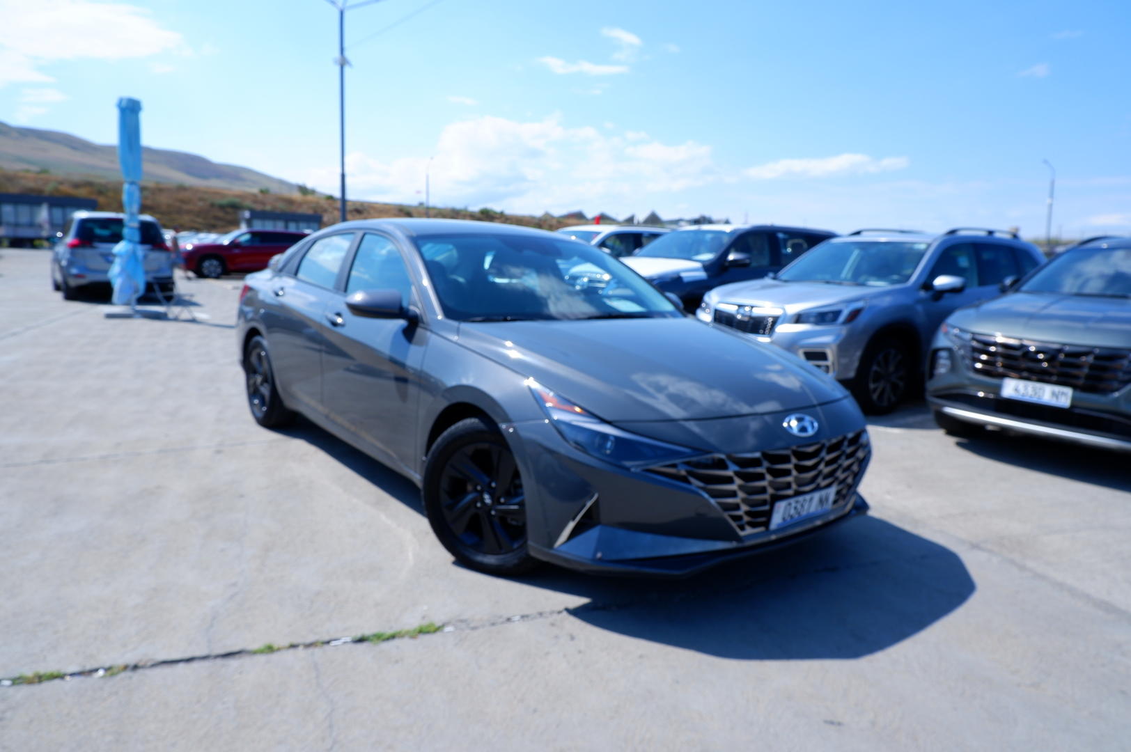 Hyundai Elantra 2023 — photo 2