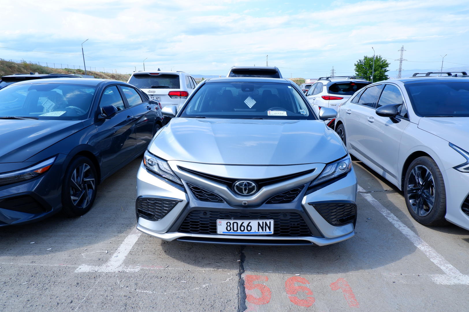 Toyota Camry 2024 — photo 2