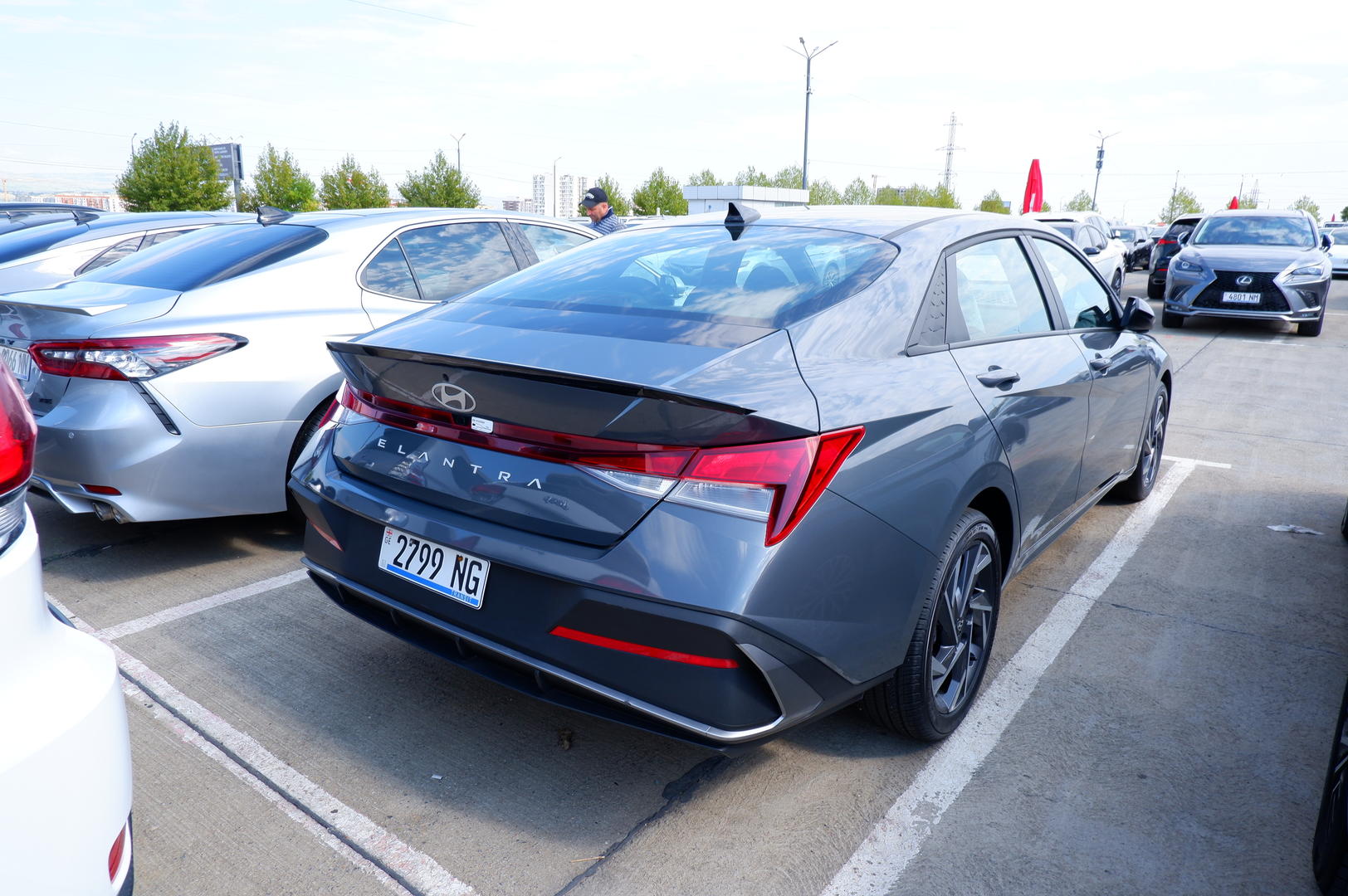 Hyundai Elantra 2024 — photo 2