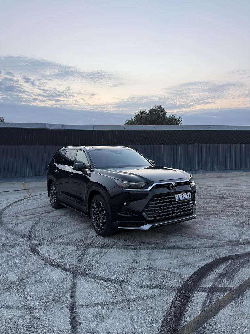 Toyota Grand Highlander 2024 — photo 2