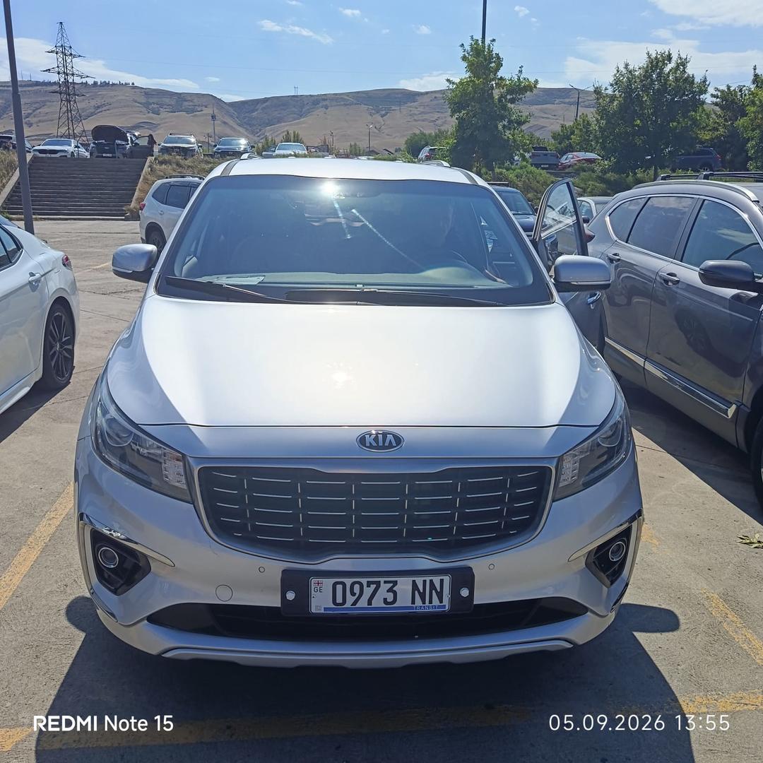 Kia Carnival 2018 — photo 2