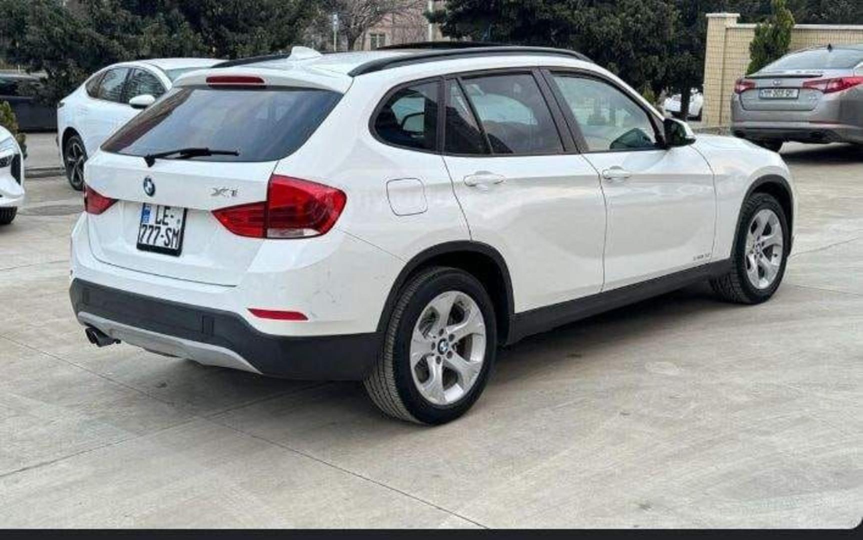 BMW X1 2012 — photo 2