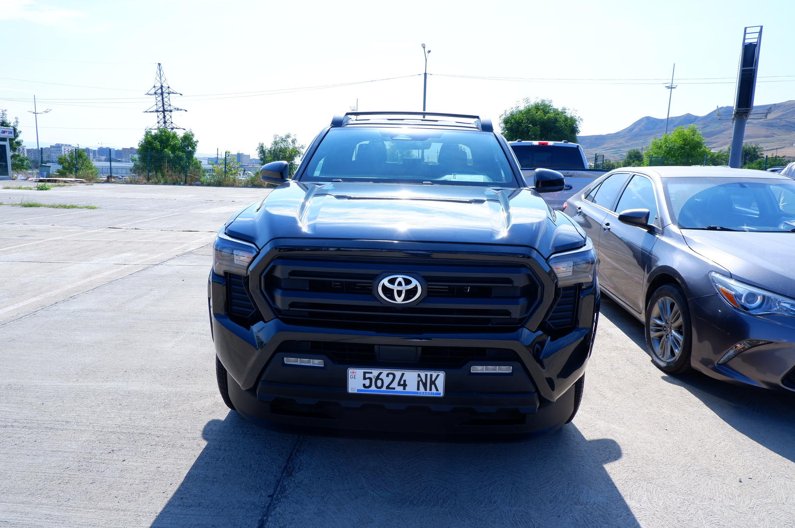 Toyota Tacoma 2024 — photo 2